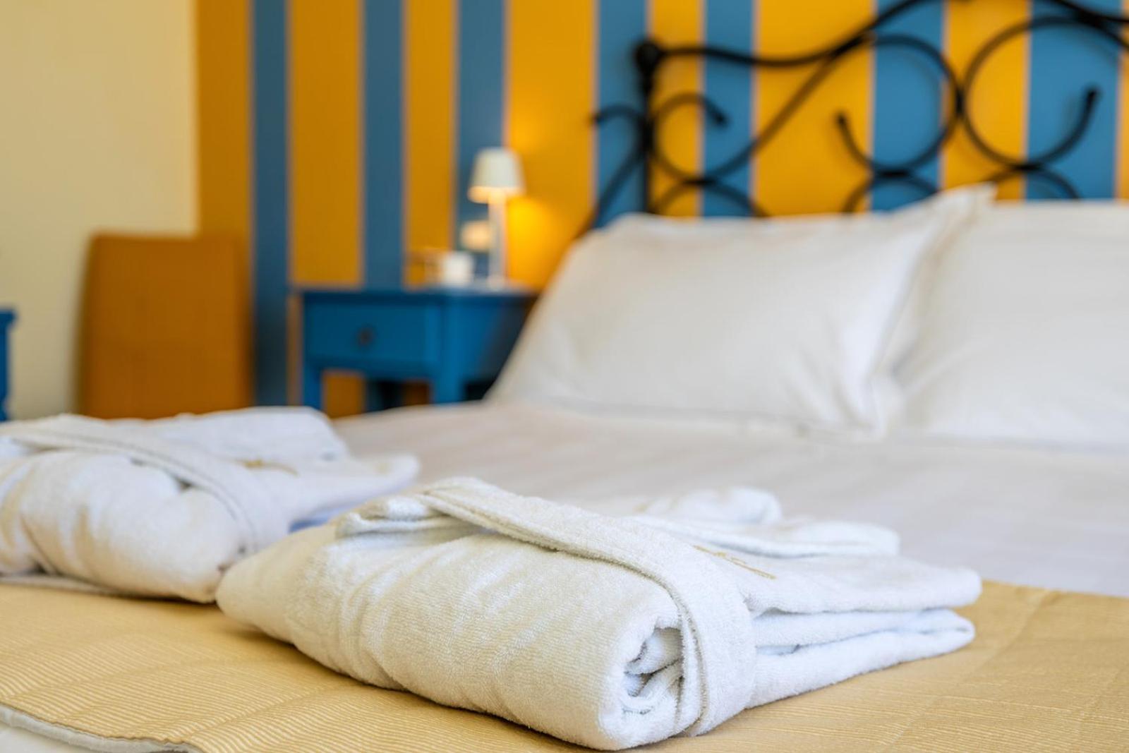 Double Standard Room with Sea View photo 3