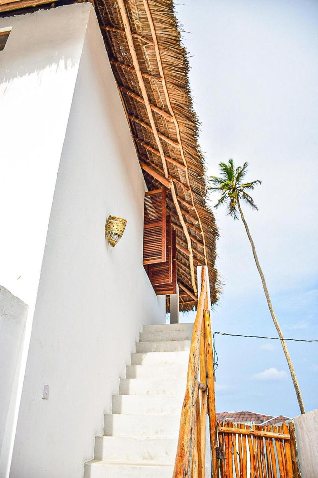 Deluxe Double Room with Balcony and Sea View photo 3
