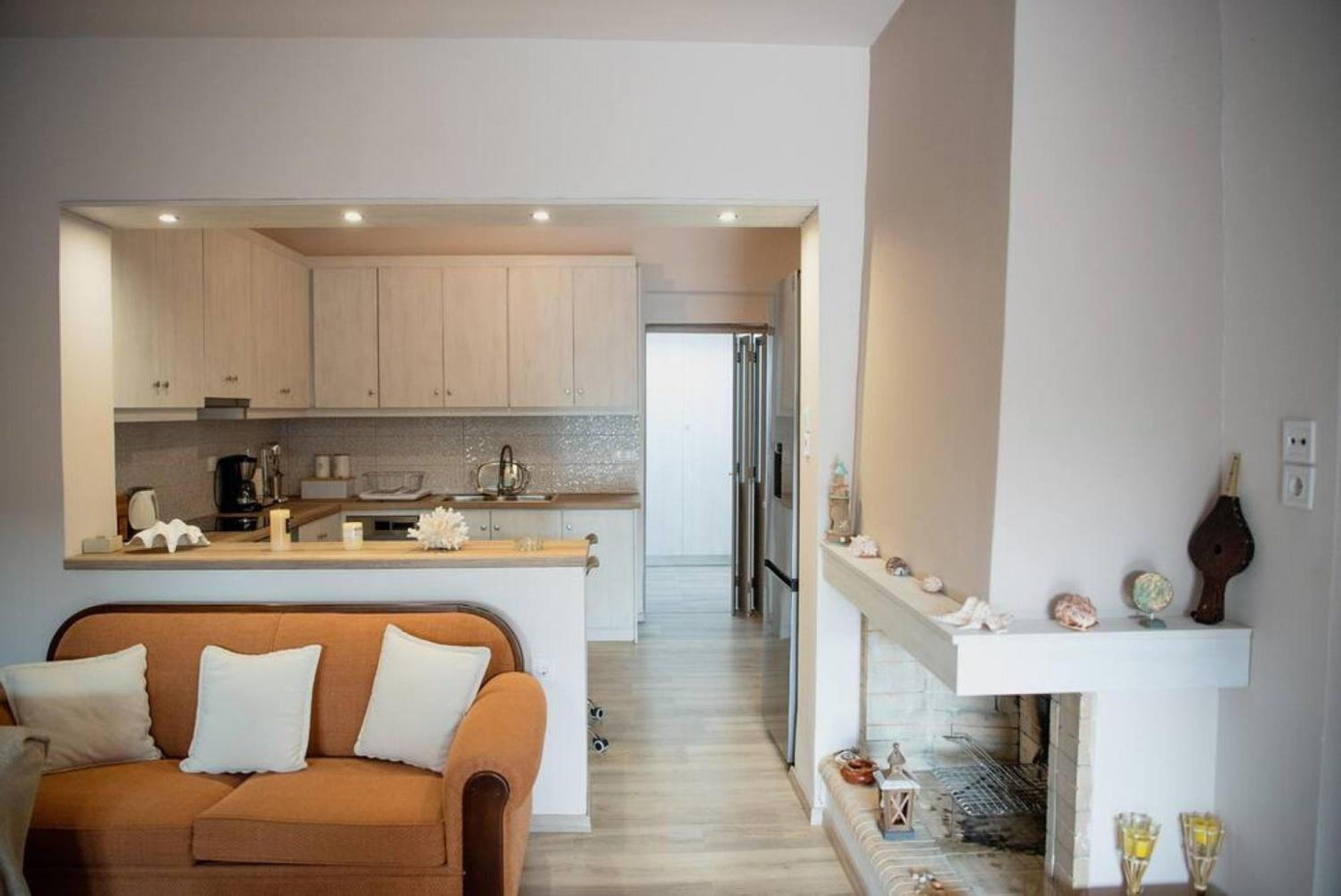 Three-Bedroom House photo 2