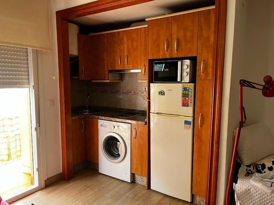 One-Bedroom Apartment photo 2