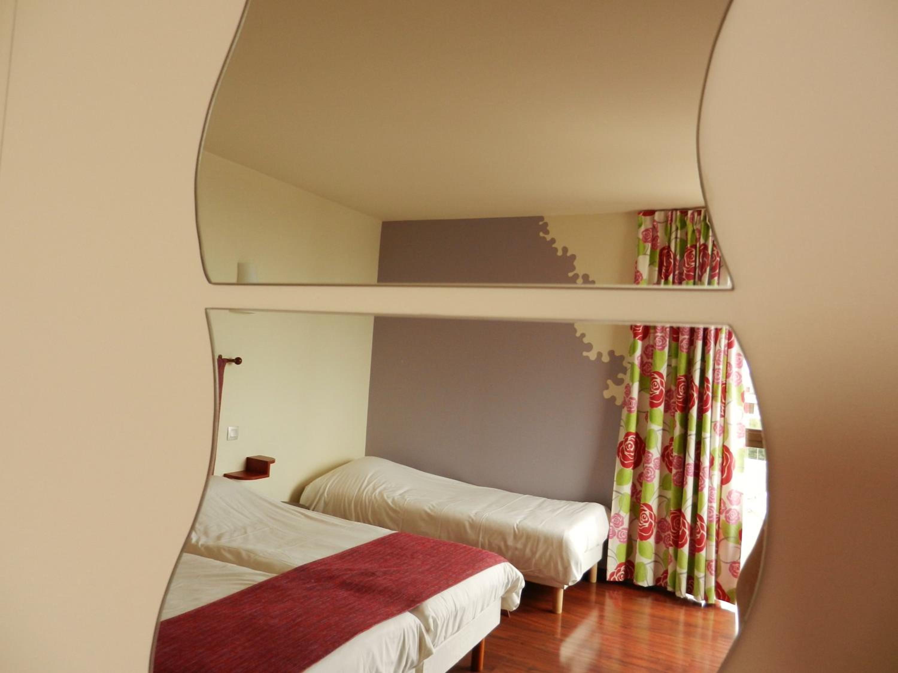 Prestige Twin Room - Photo 3