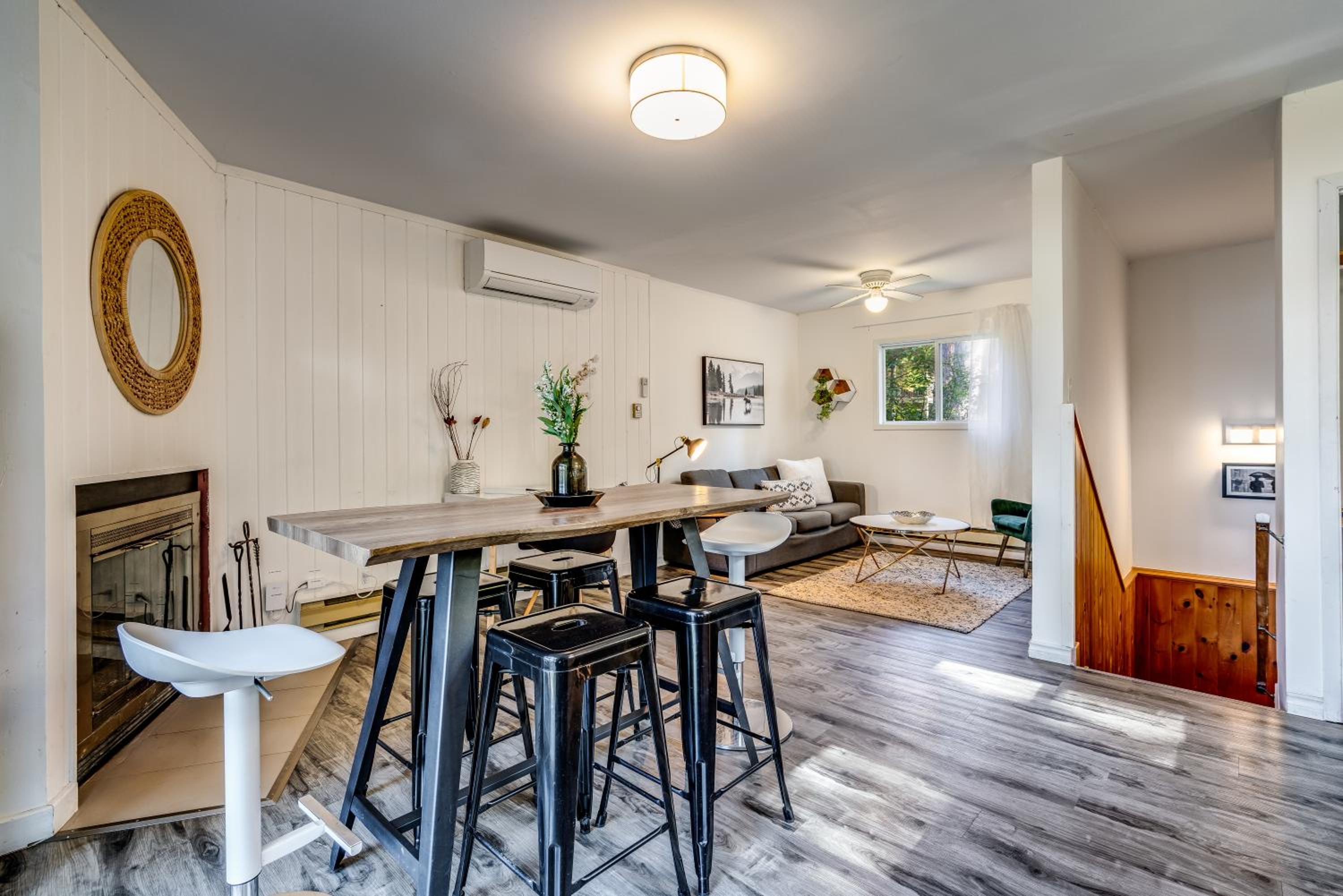 Two-Bedroom House - Photo 25