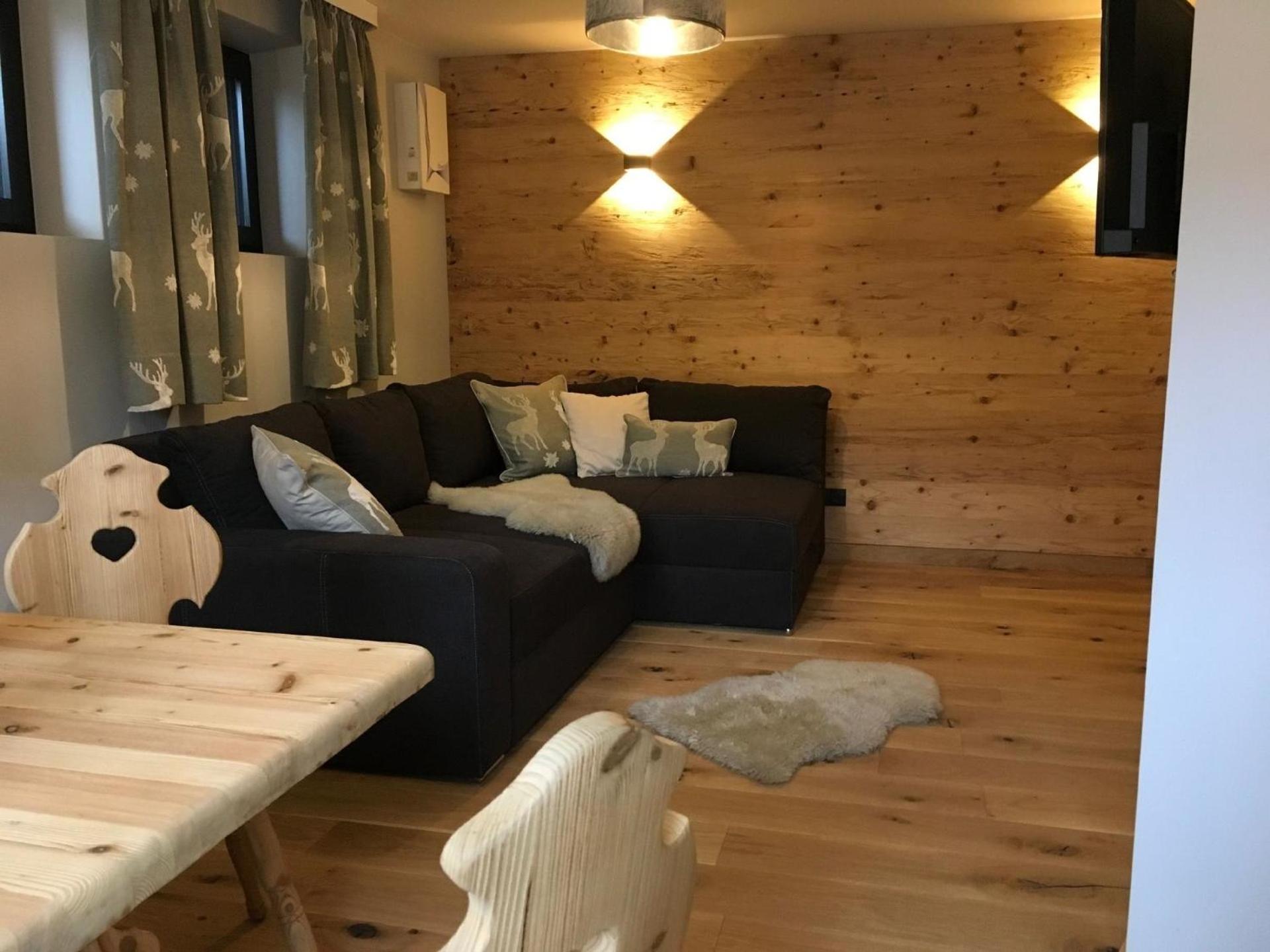 Five-Bedroom Holiday Home photo 1