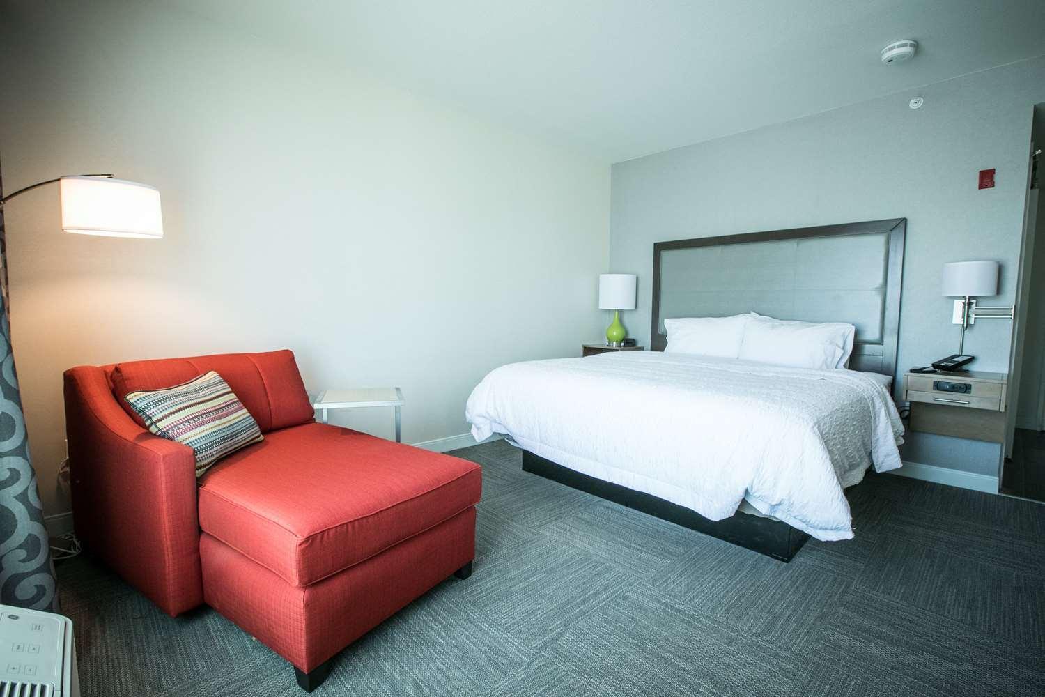 King Room - Mobility Access/Non-Smoking - Photo 4