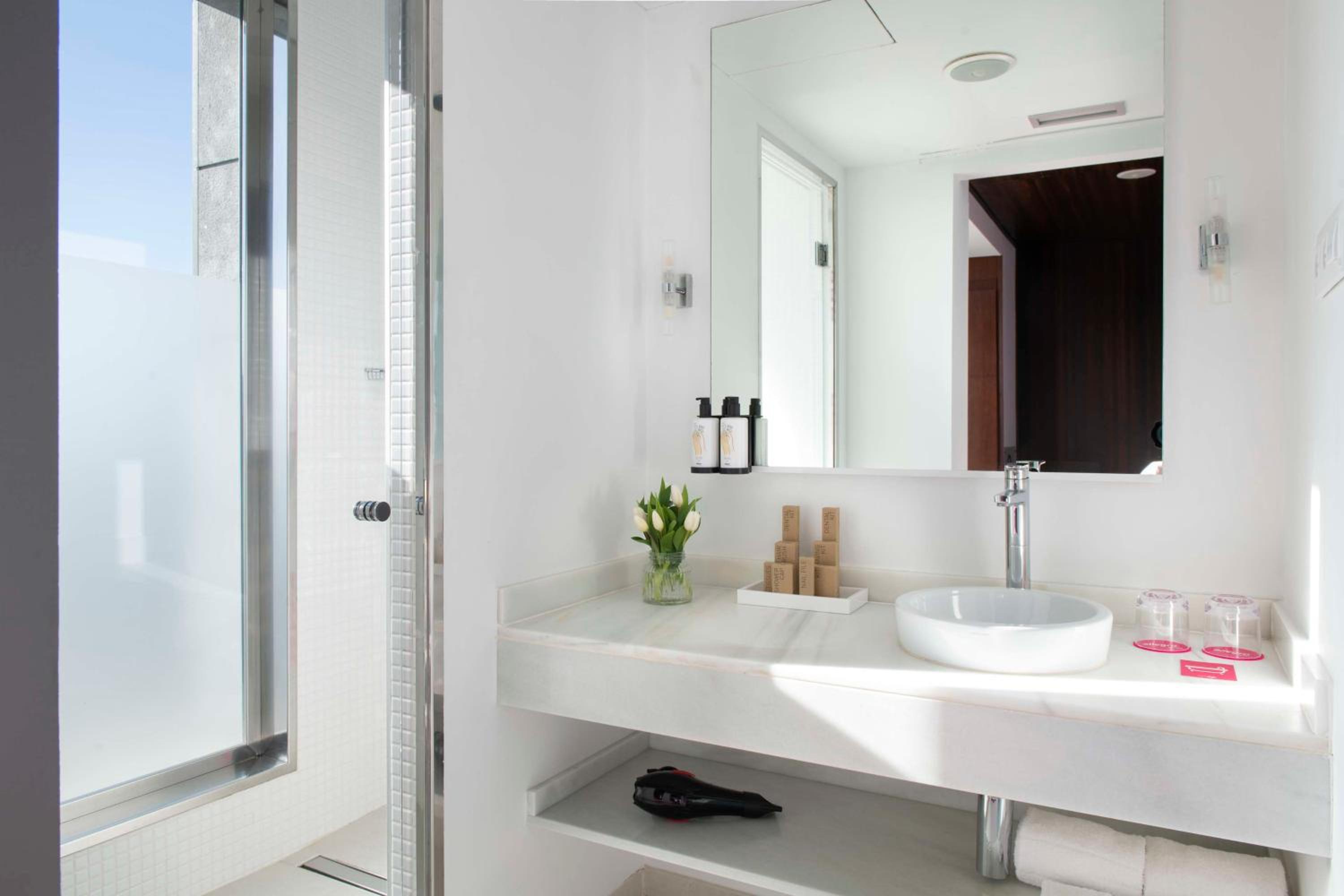 Suite with Private Pool photo 3