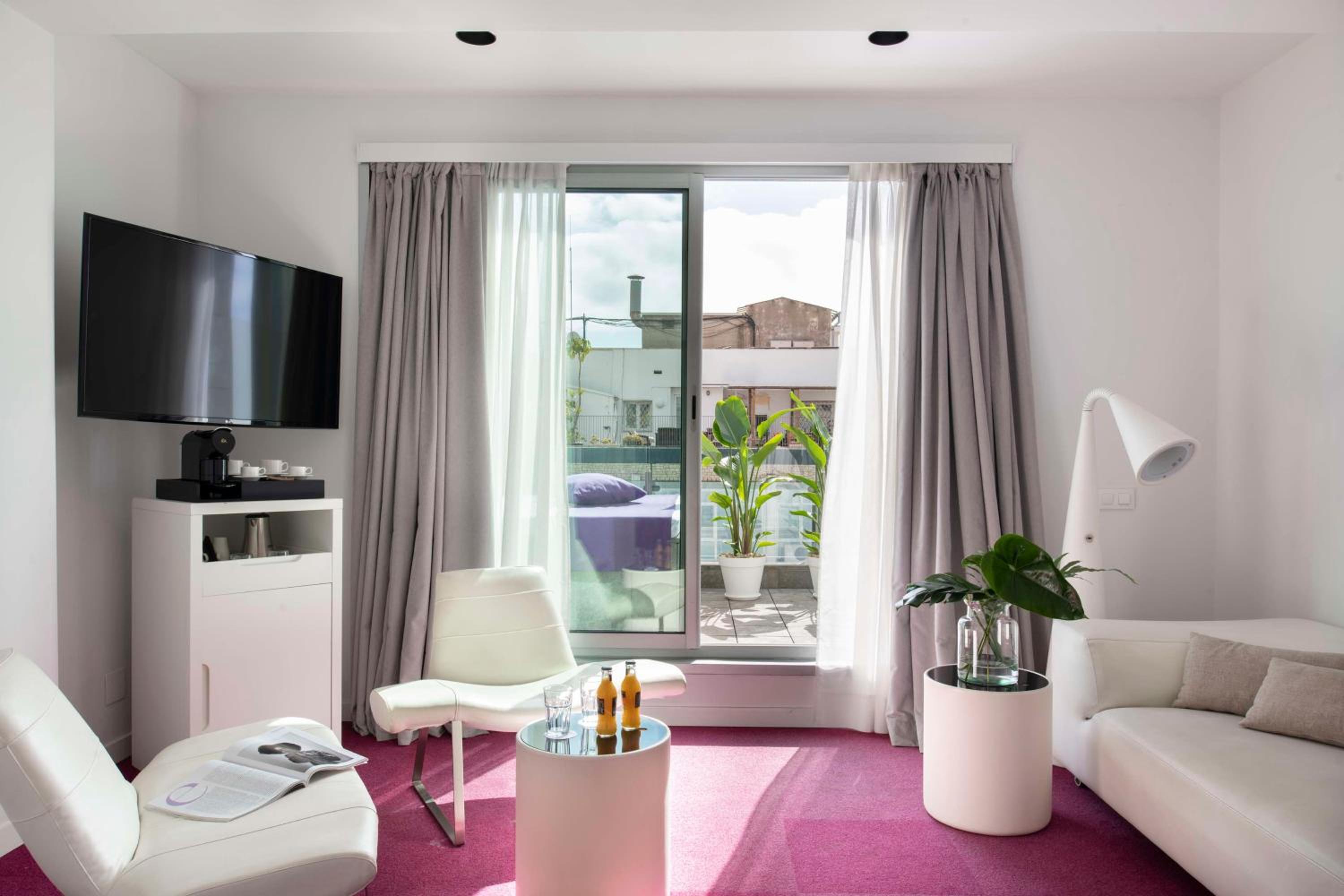 Junior Suite with Terrace photo 2