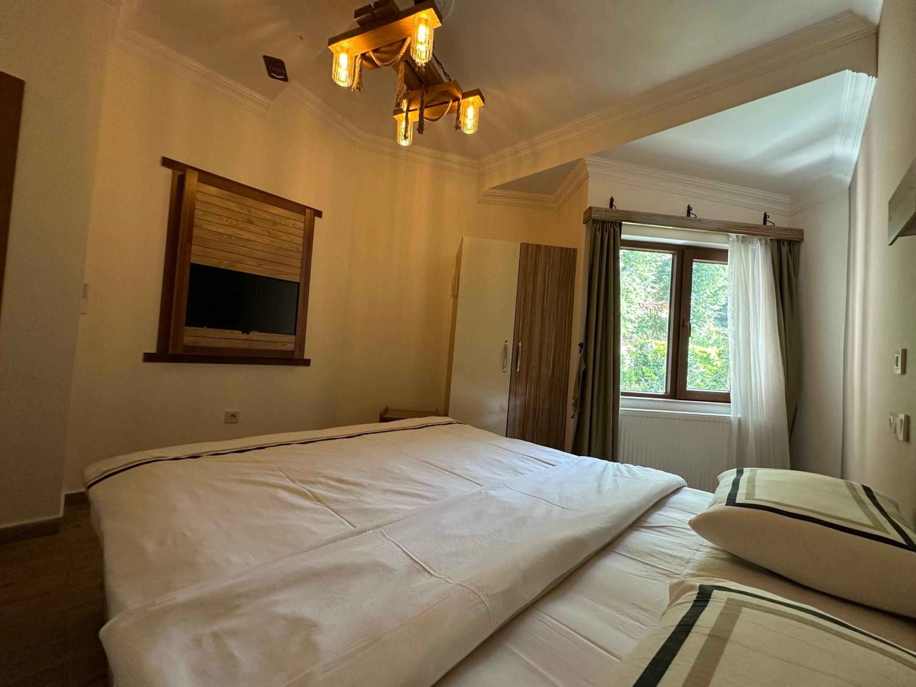 Economy Quadruple Room photo 3