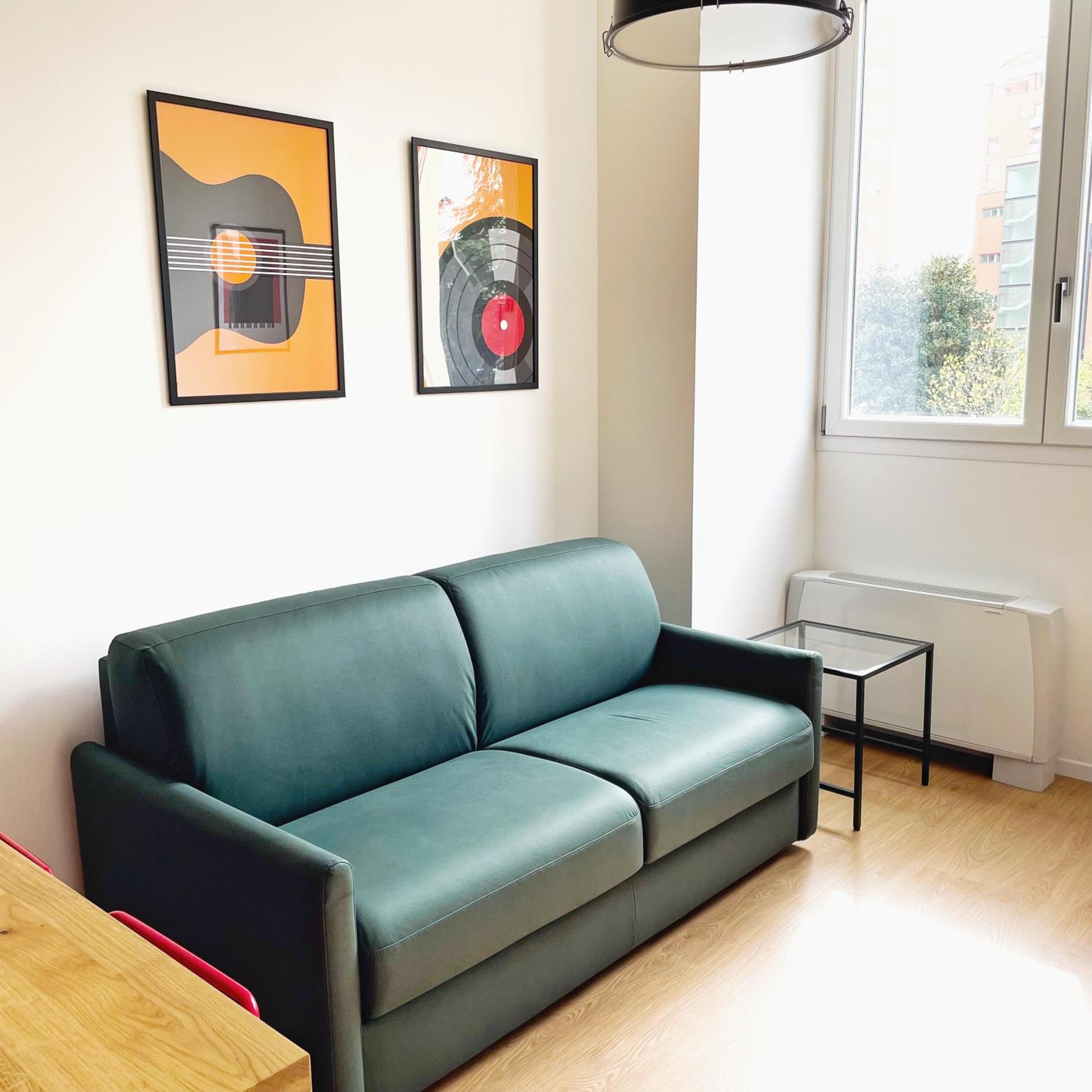 One-Bedroom Apartment