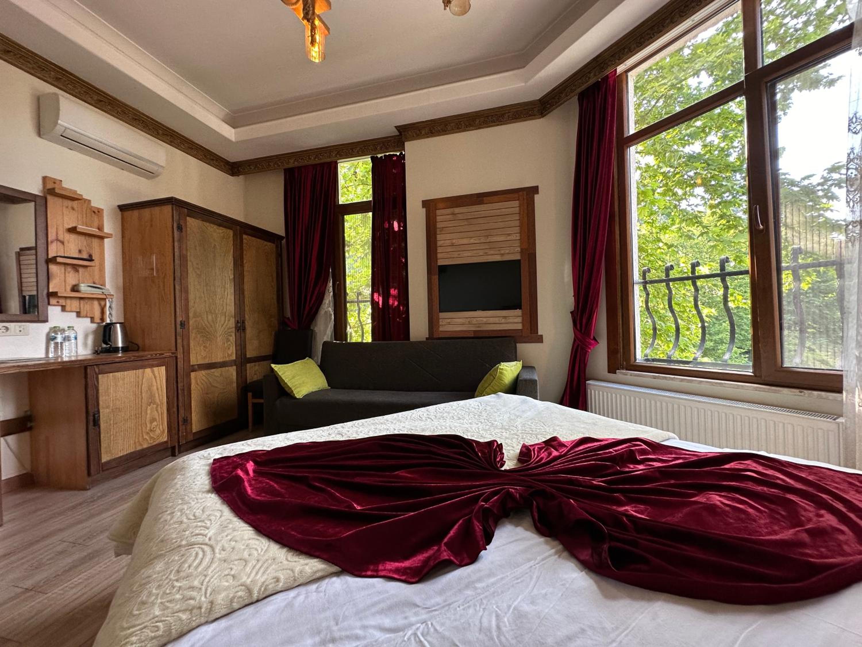 Standard Double Room photo 3
