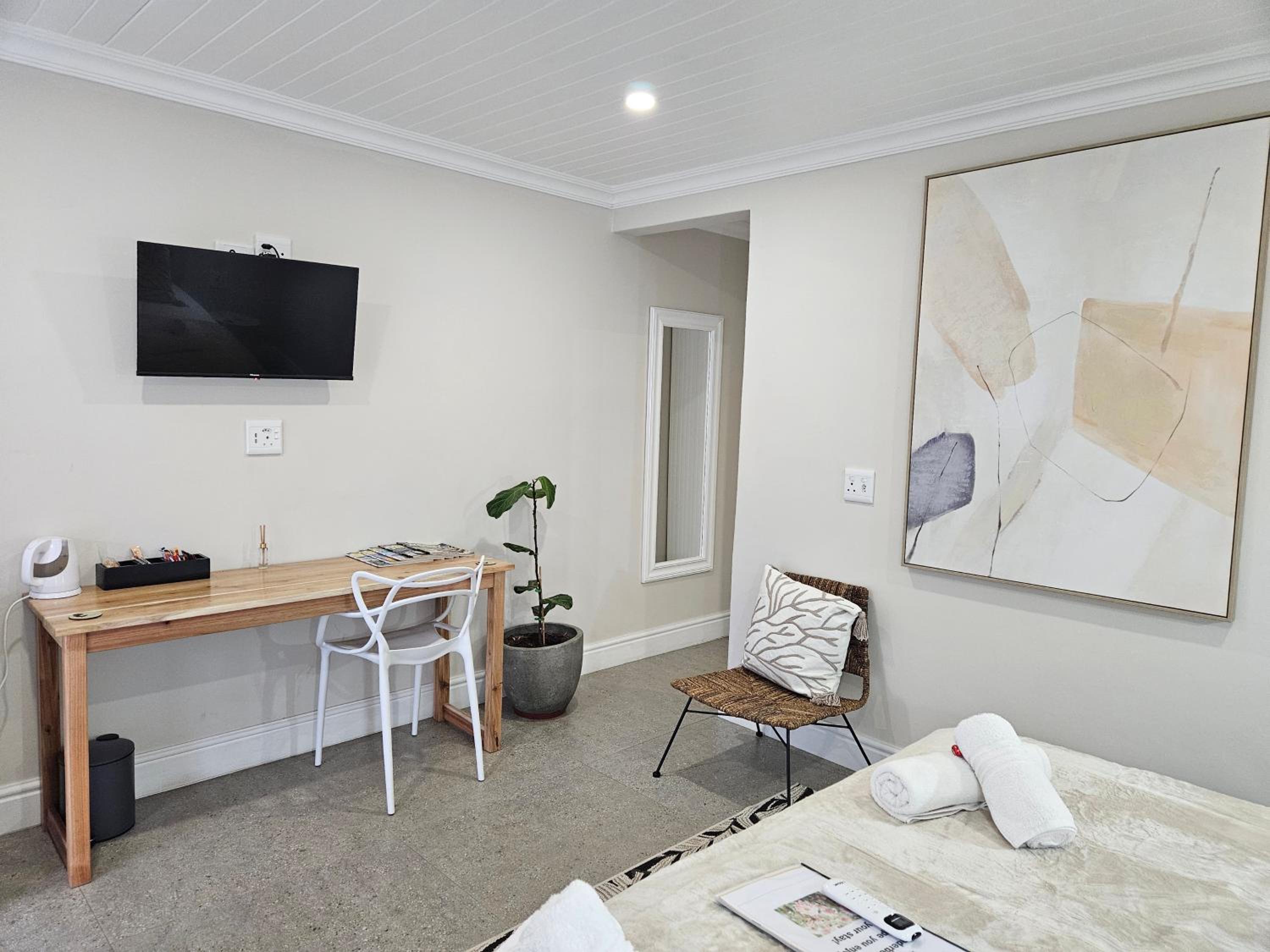 Classic King Room - Photo 2