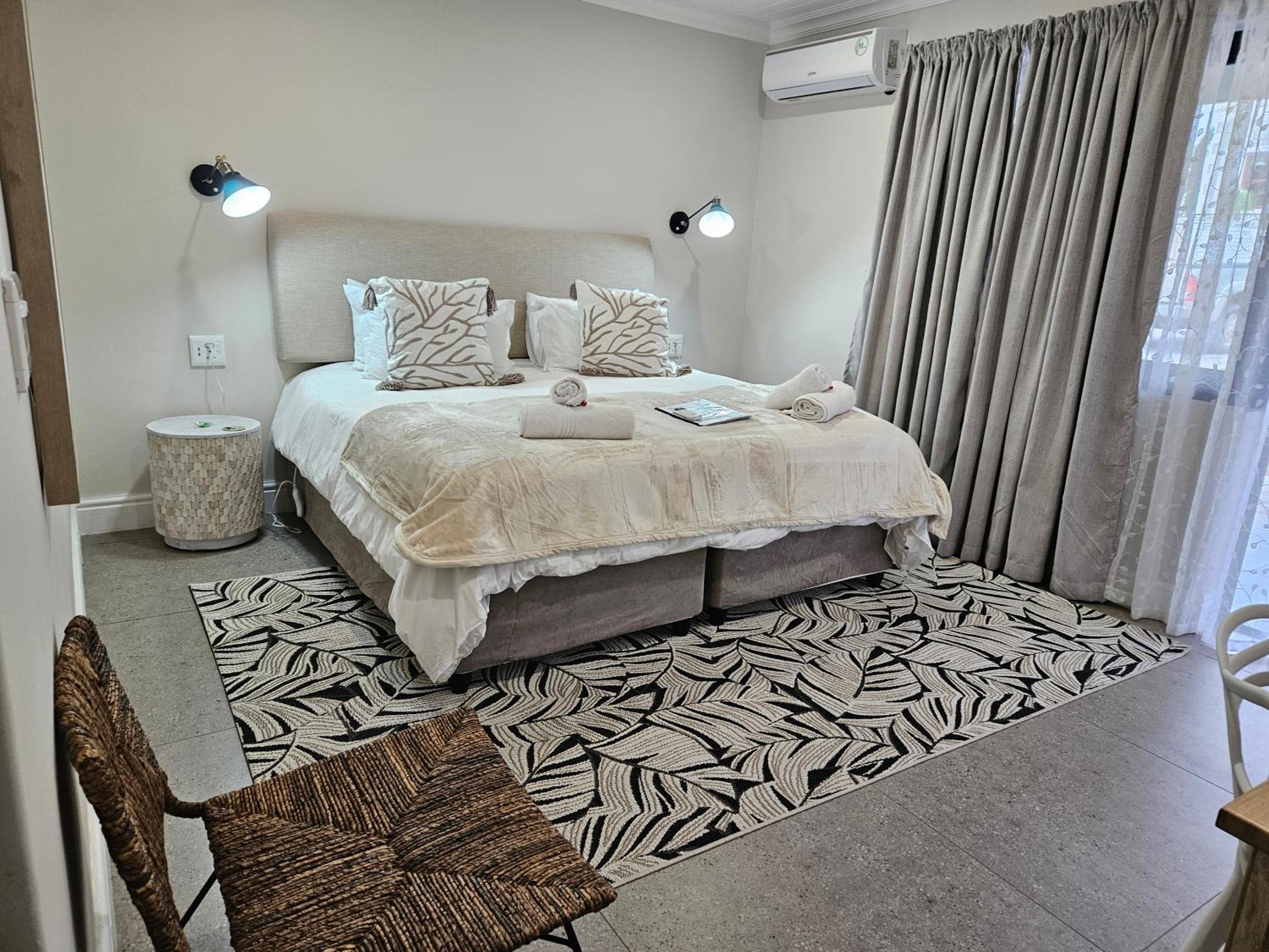 Classic King Room - Photo 3