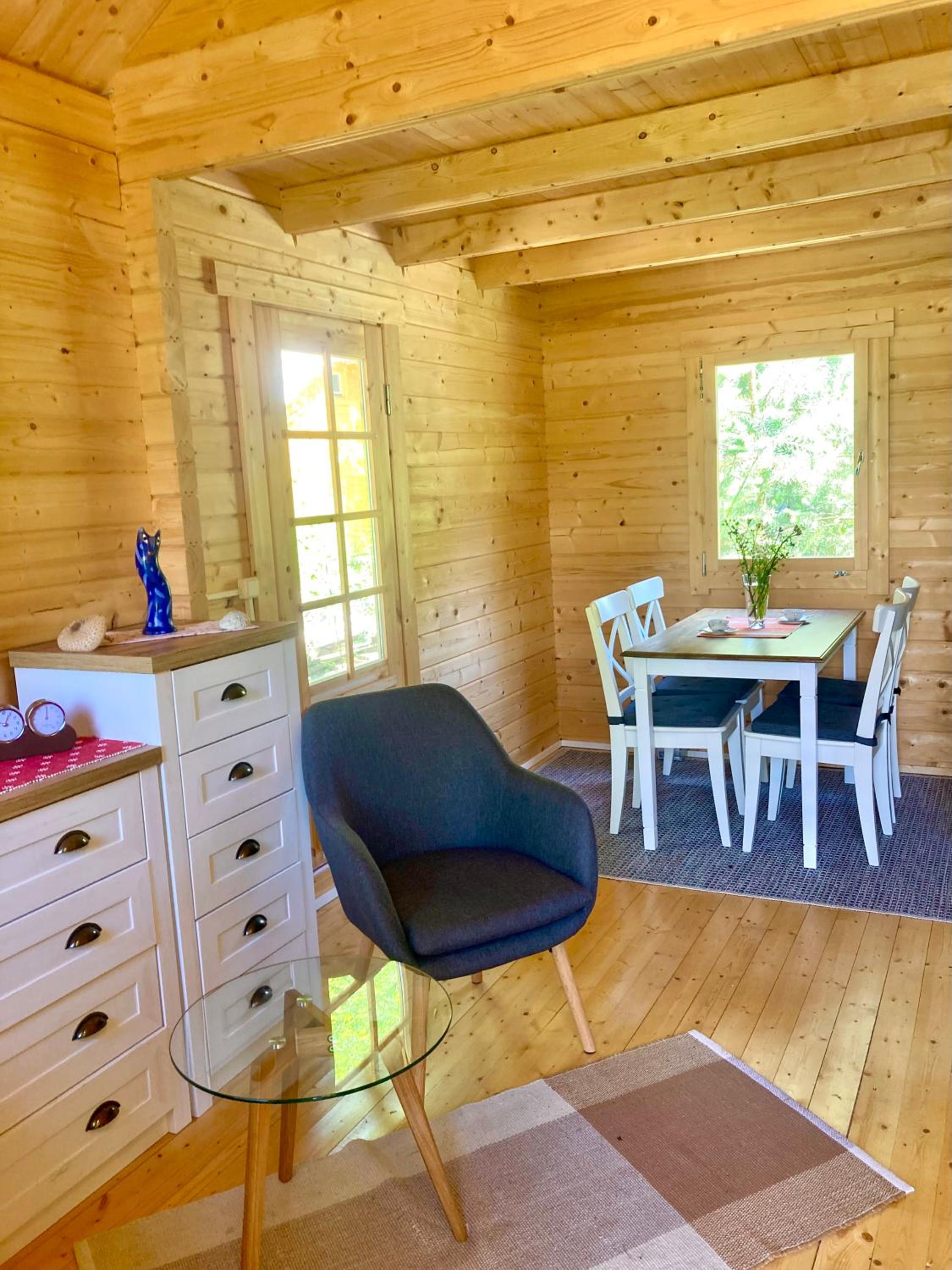 One-Bedroom House photo 3