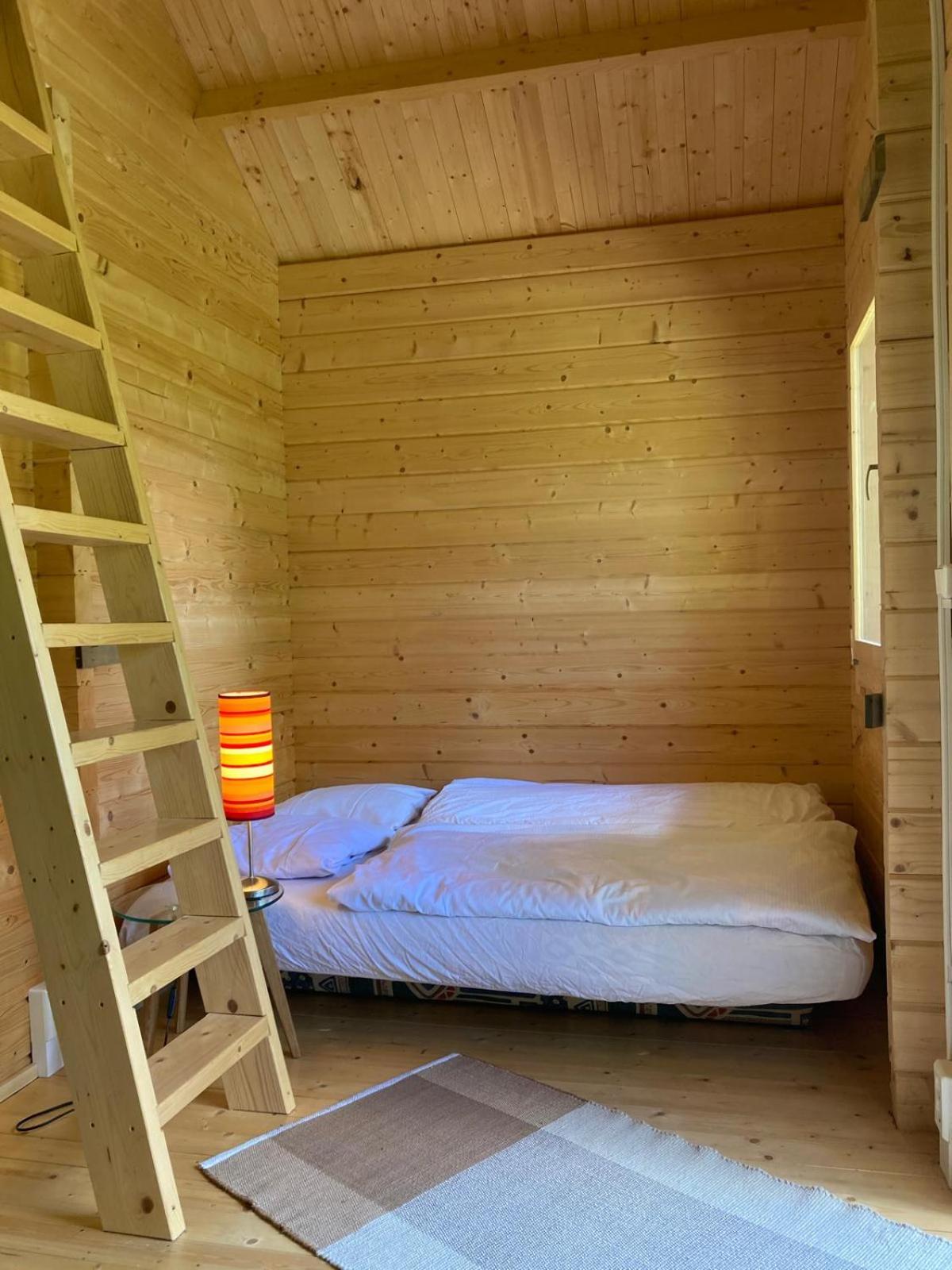 One-Bedroom House photo 1