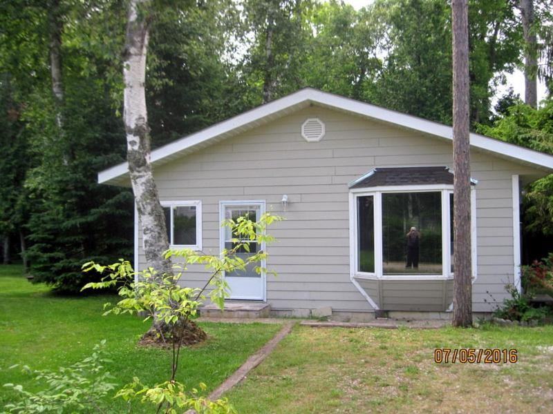Two-Bedroom House photo 3