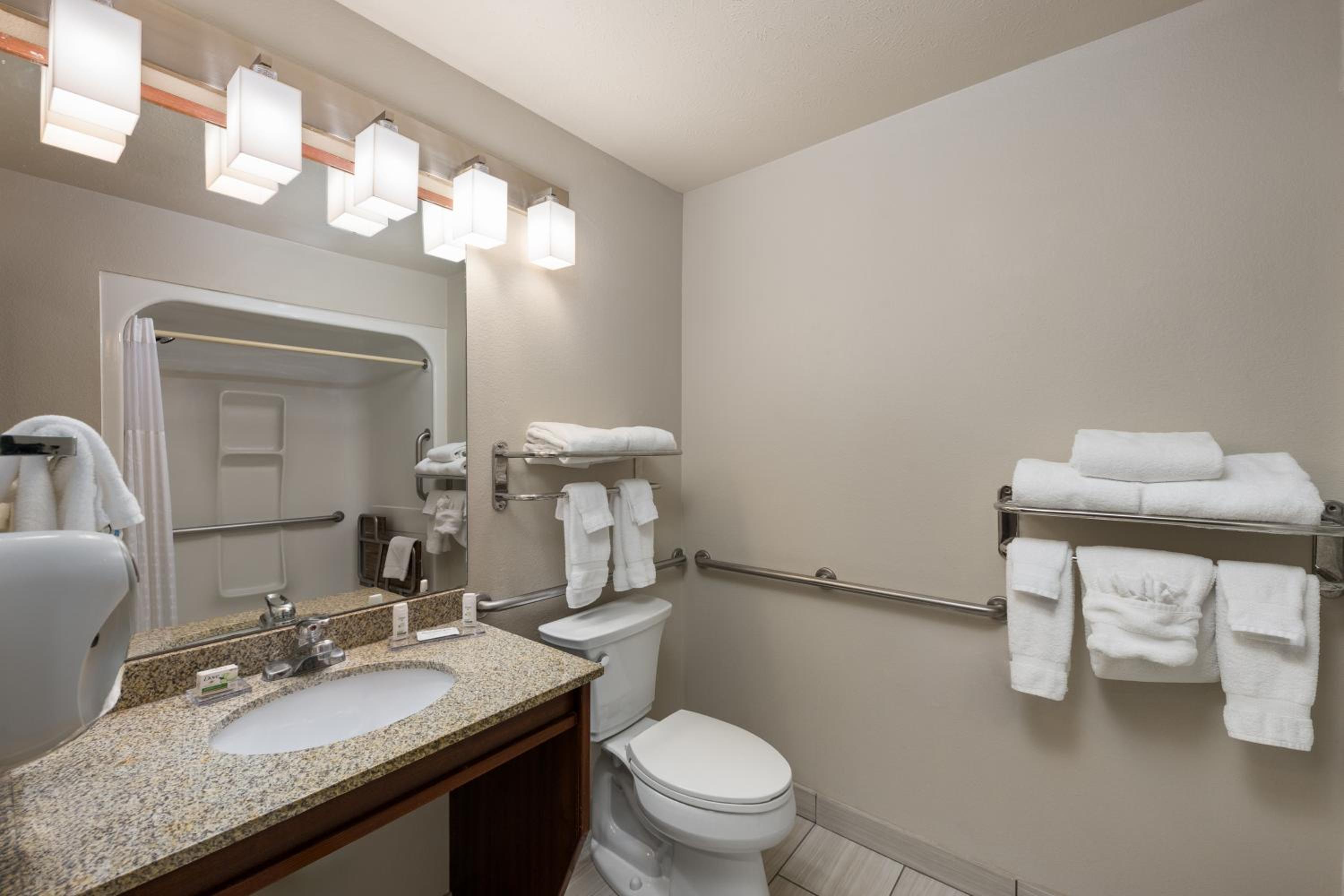 Business King Room - Non-Smoking - Photo 3