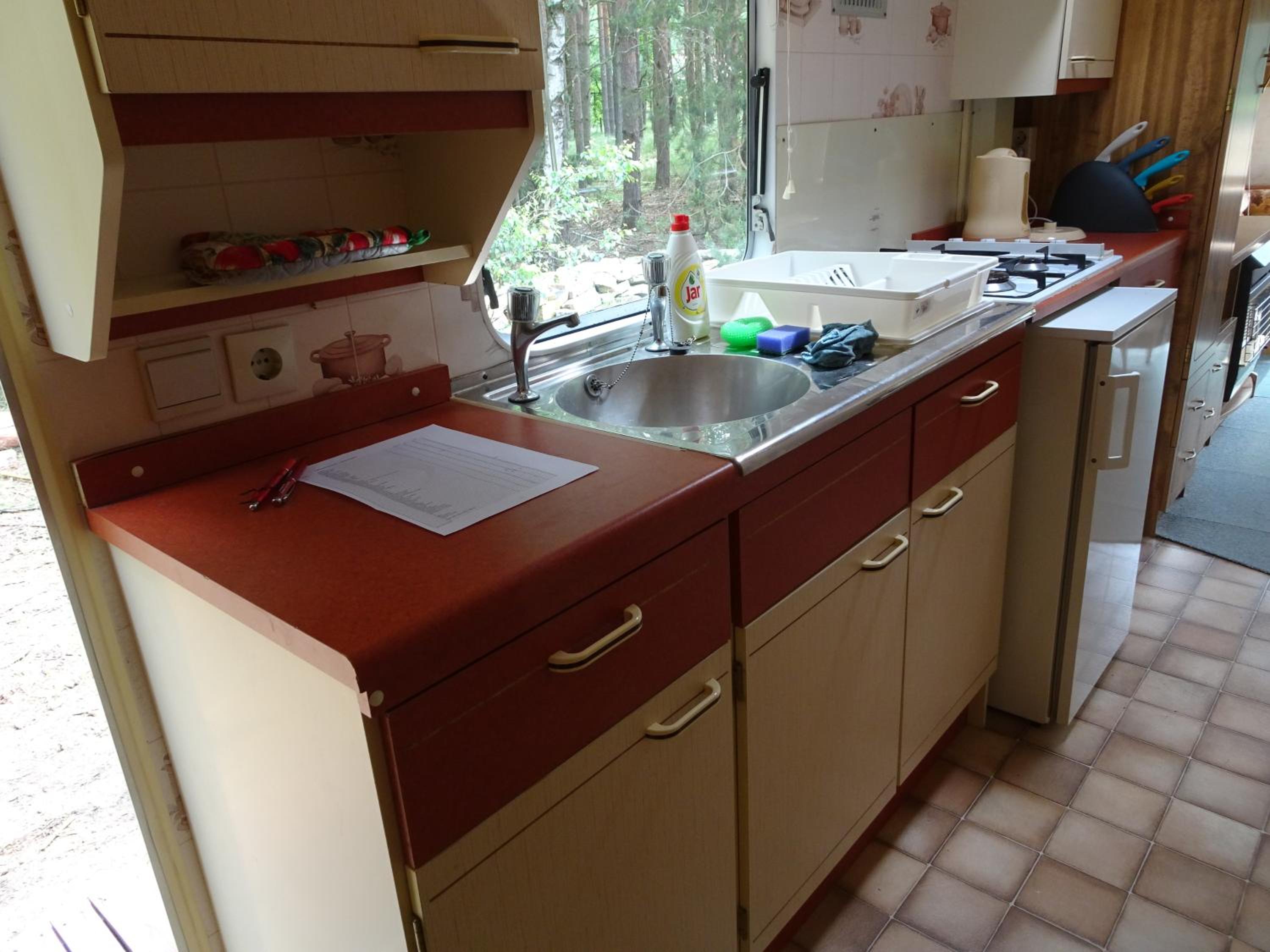 Mobile Home photo 3