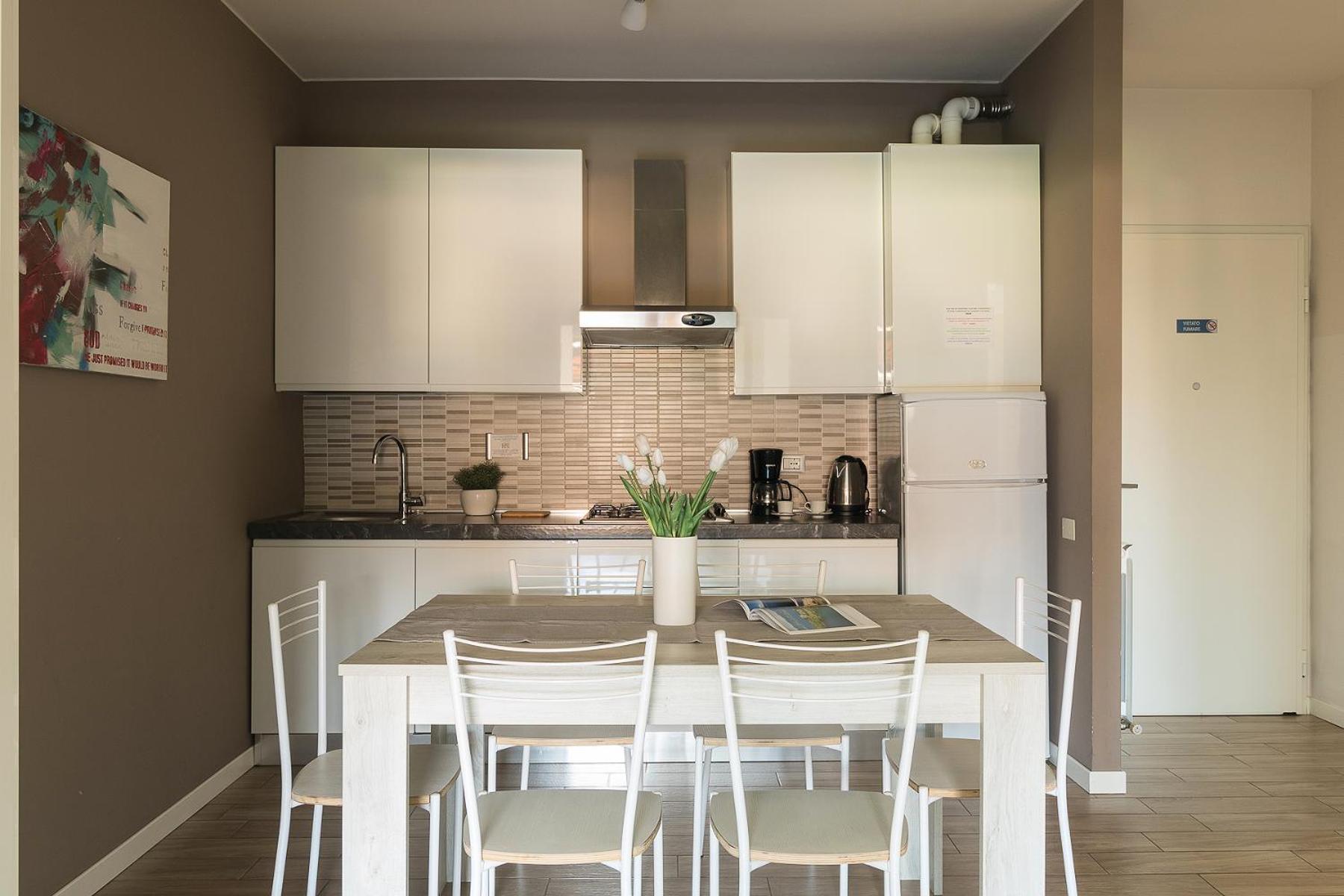 Apartment - Photo 12