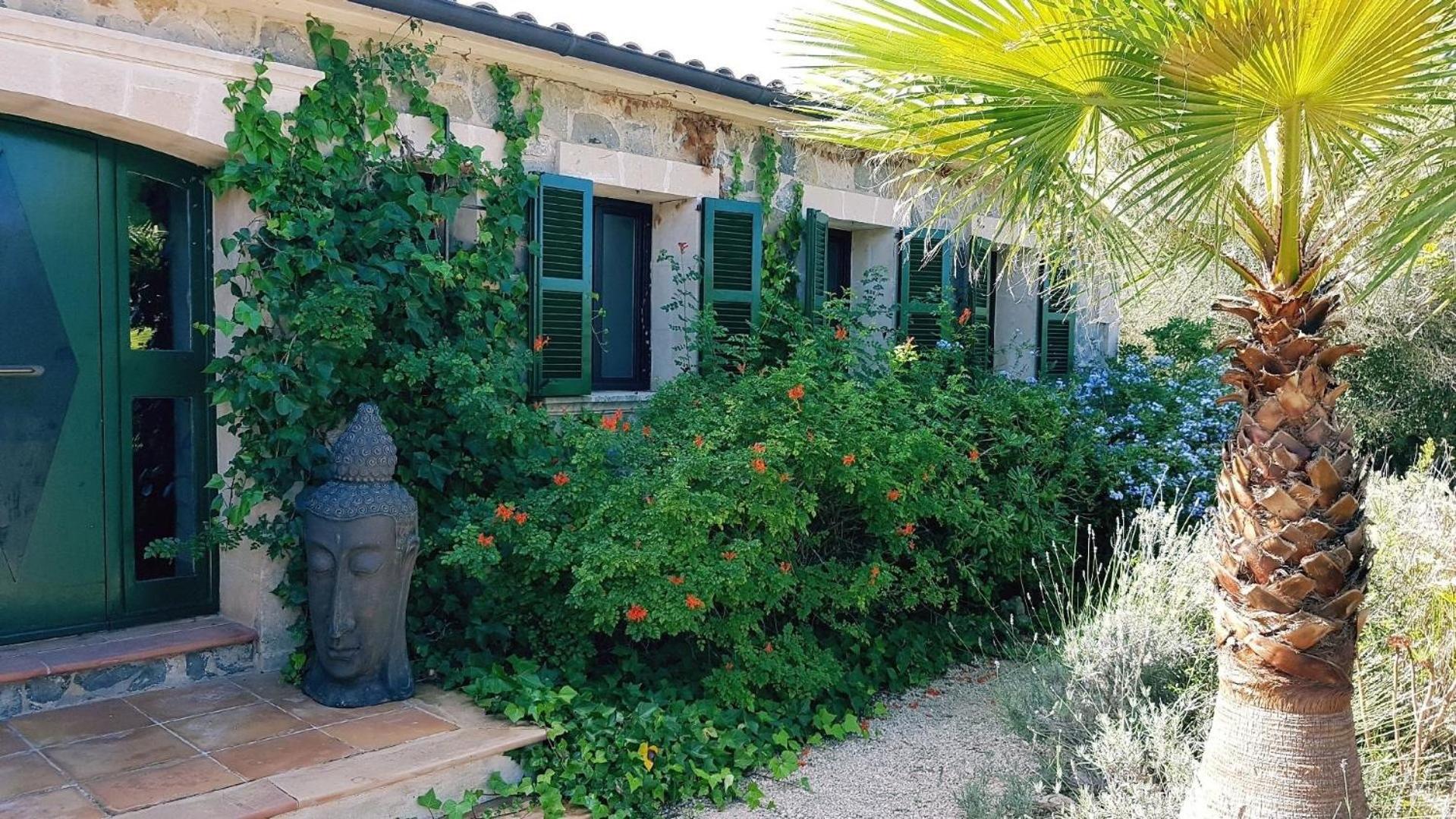 Three-Bedroom Vacation Home  photo 2