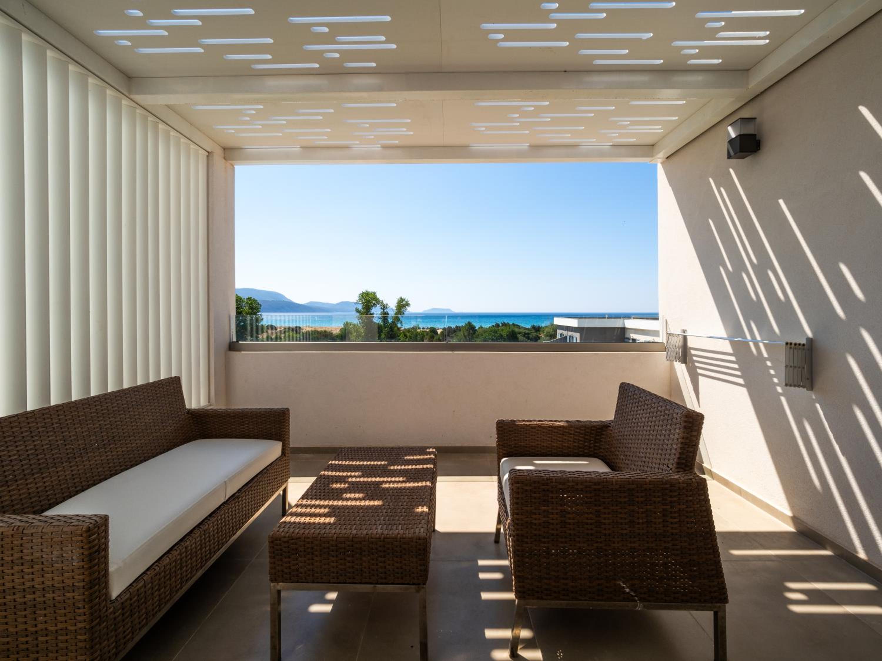 Junior Suite with Sea View - Photo 5