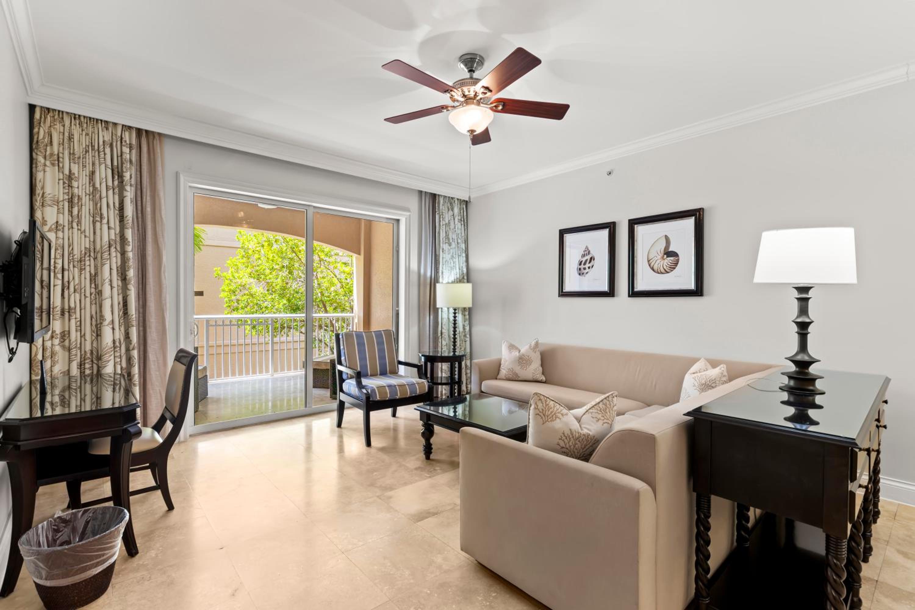 Standard 1br Condo With Marina Access