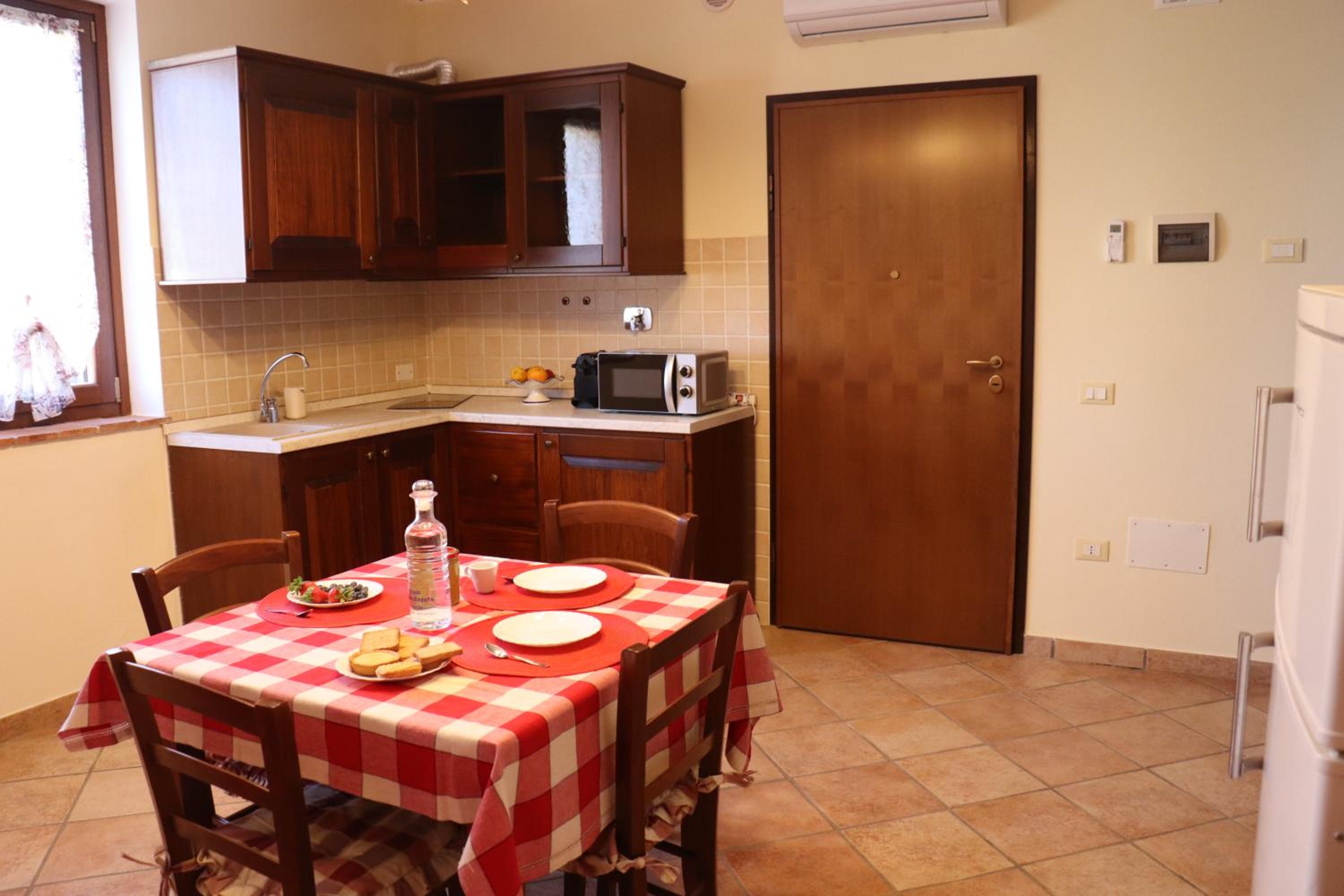One-Bedroom Apartment with Terrace photo 3