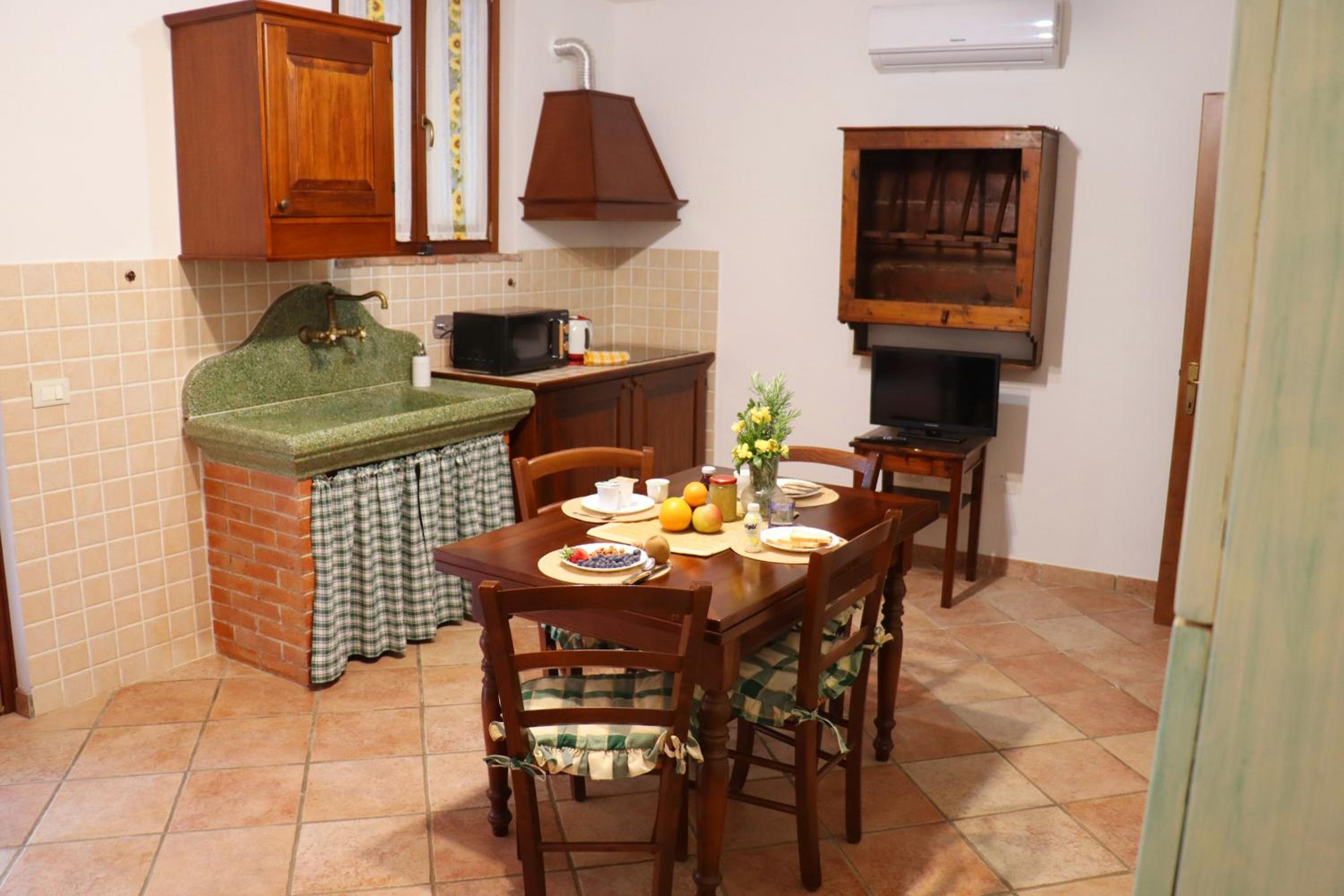 Apartment - Ground Floor photo 3