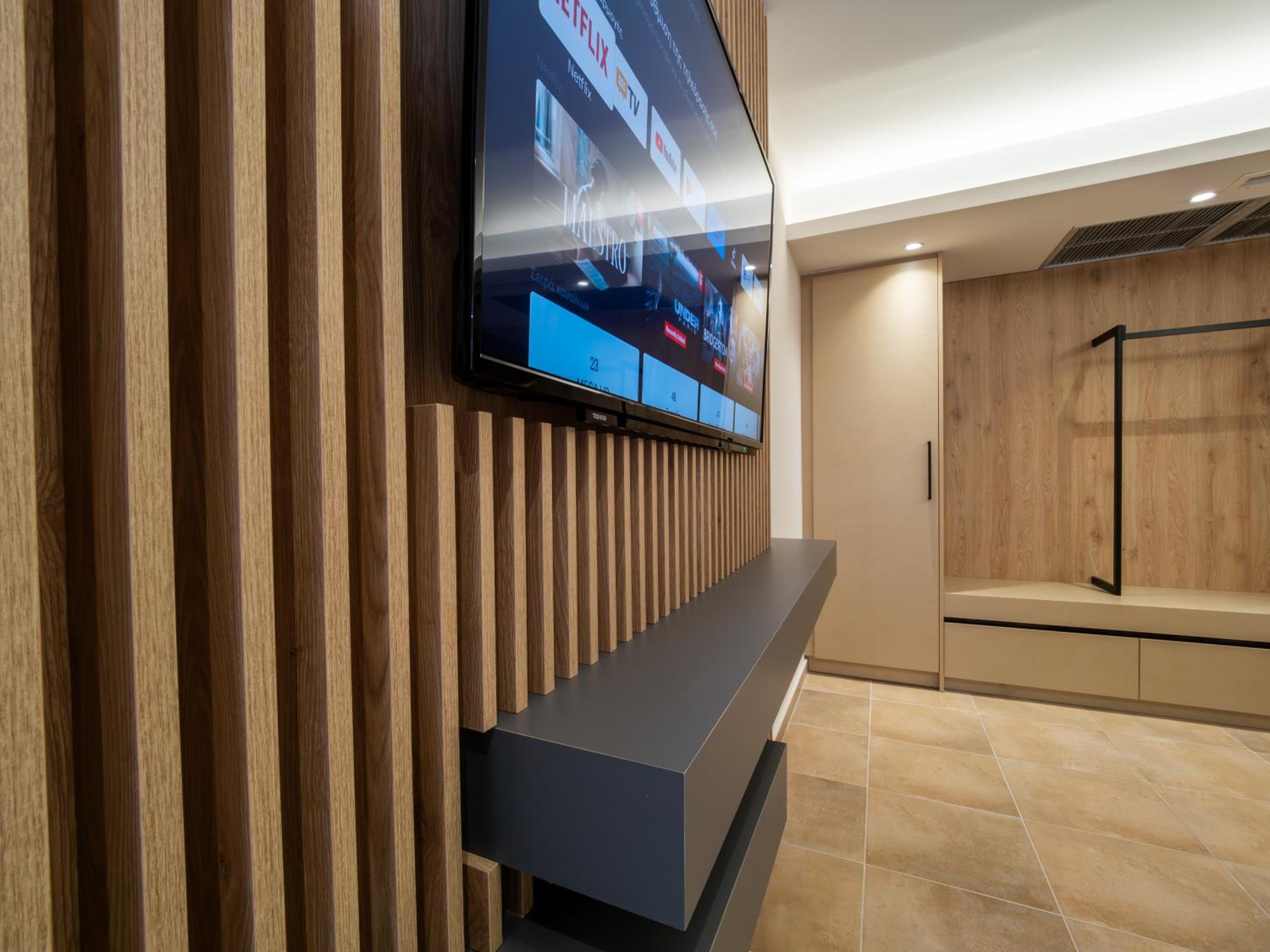 Junior Suite with Sea View - Photo 11