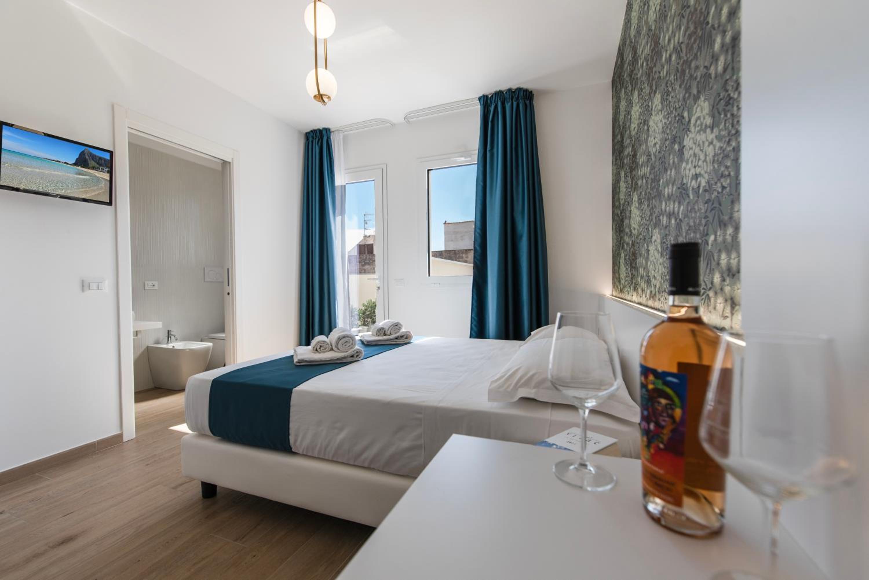 Double Room with Terrace - Photo 18