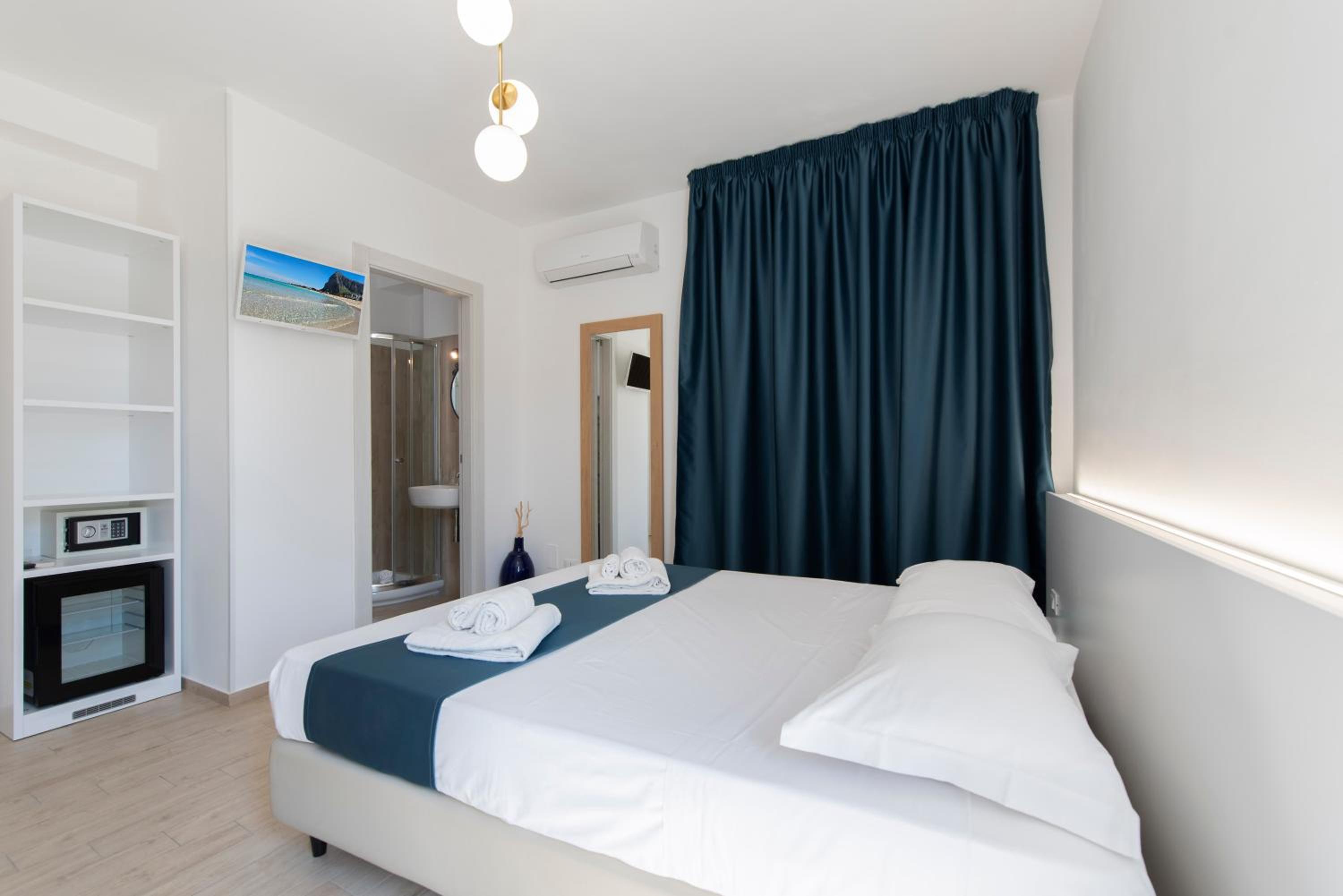 Double Room with Terrace - Photo 20