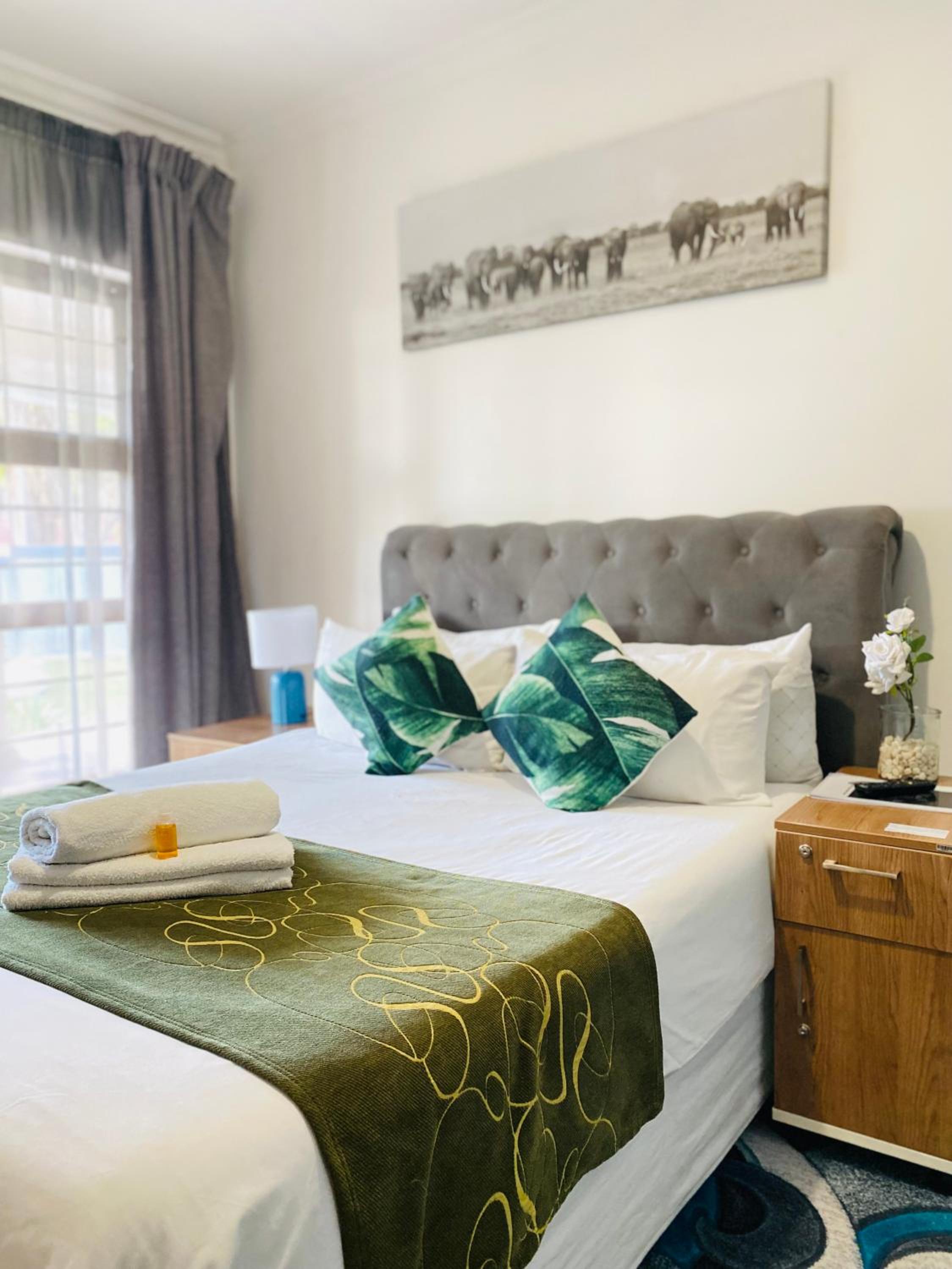Double Room With Shared Bathroom photo 3