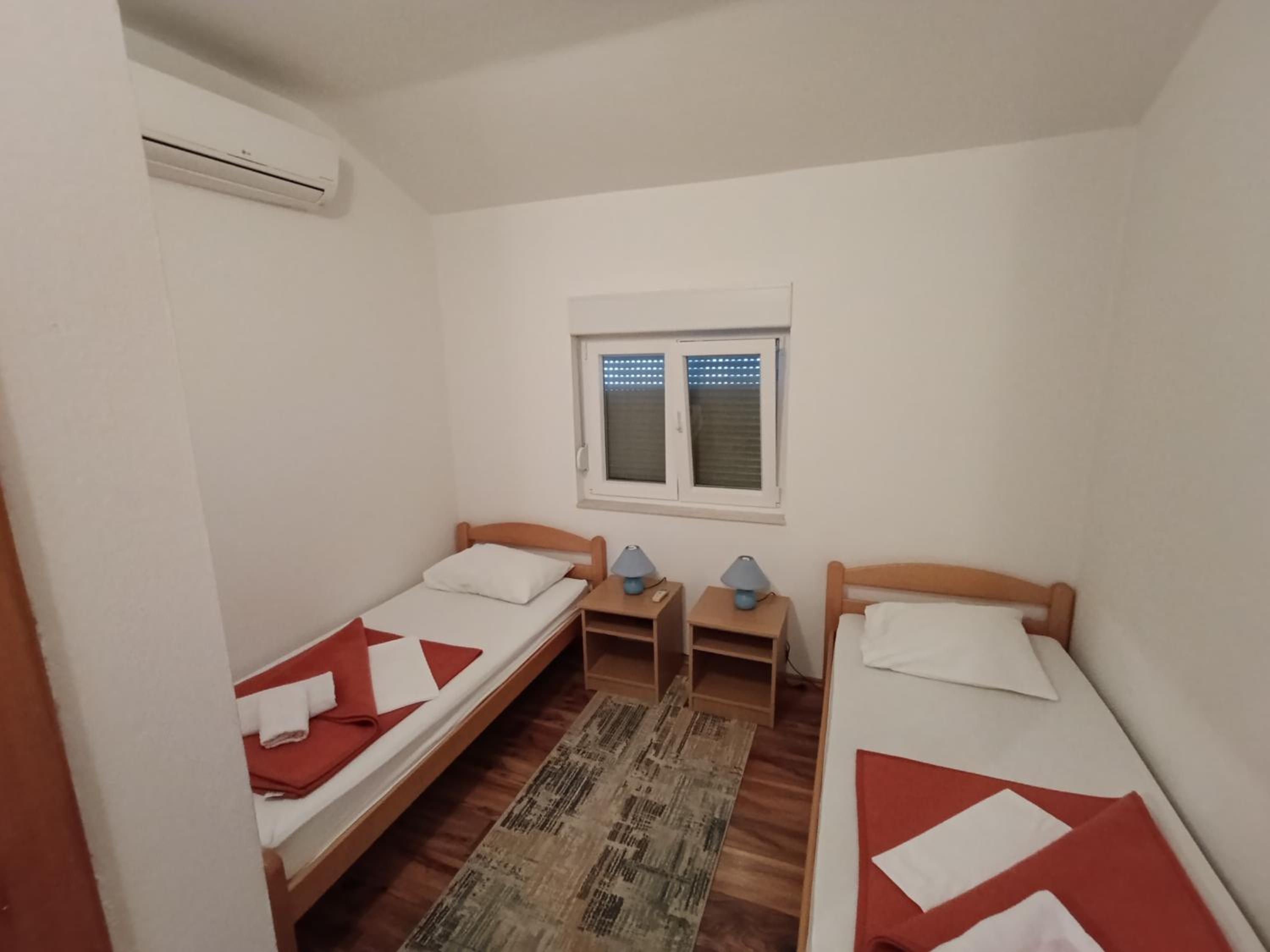 Standard Twin Room photo 2