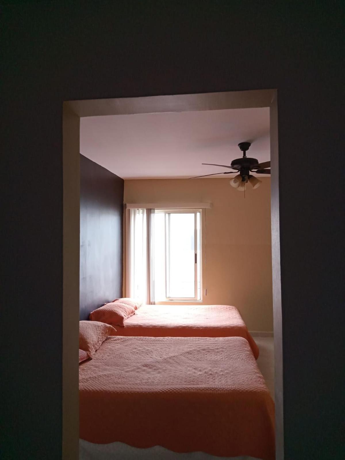 一卧室房屋