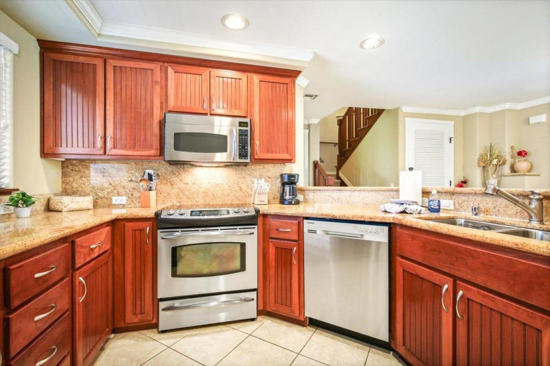 Three-Bedroom Vacation Home  photo 2