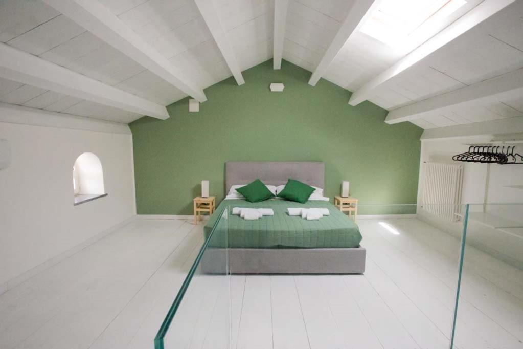 One-Bedroom House photo 1