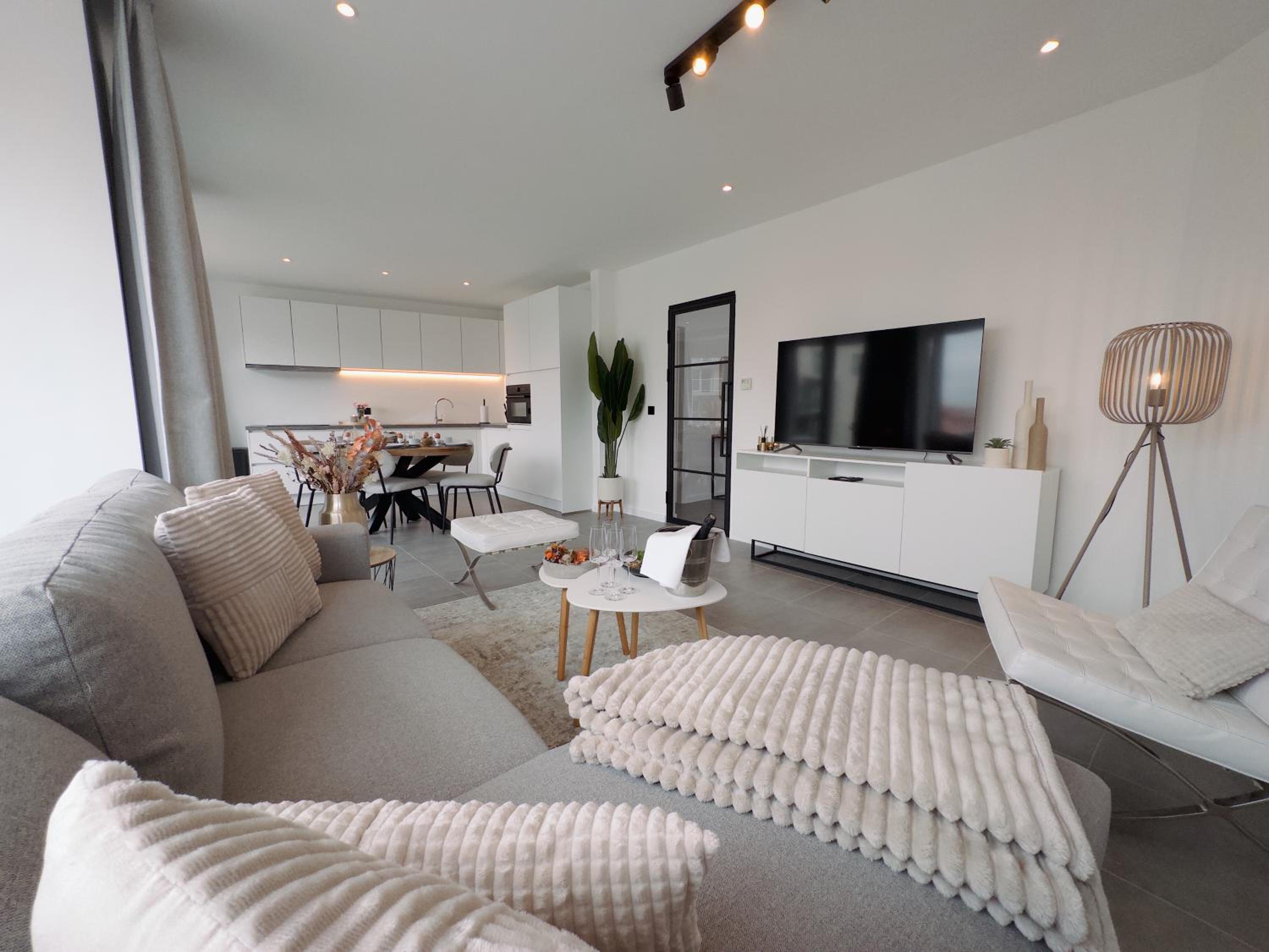 Two-Bedroom Apartment with Balcony photo 1