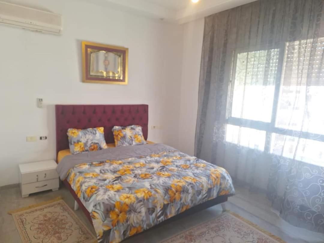 Four-Bedroom House photo 1