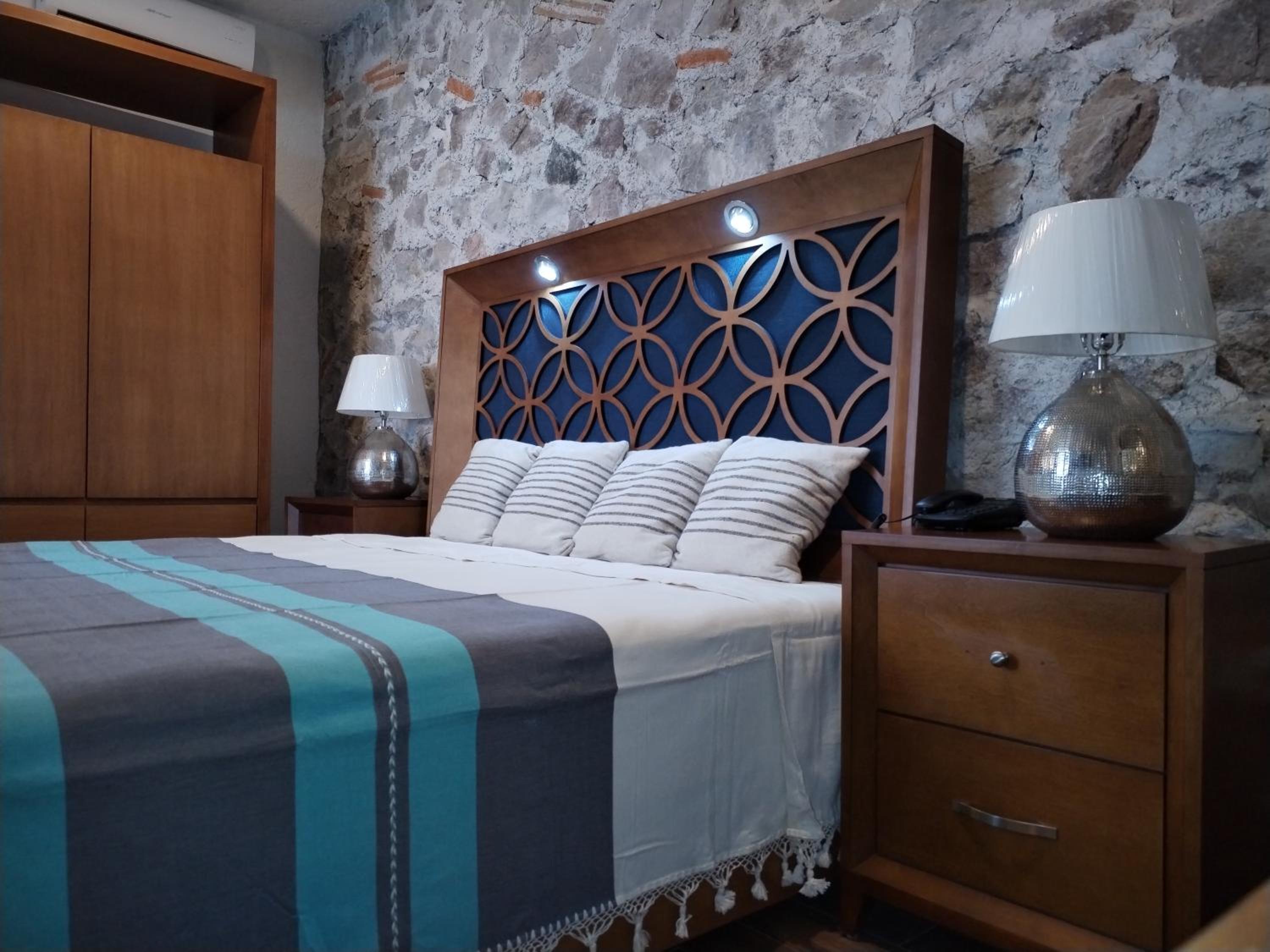 Deluxe King Room photo 3