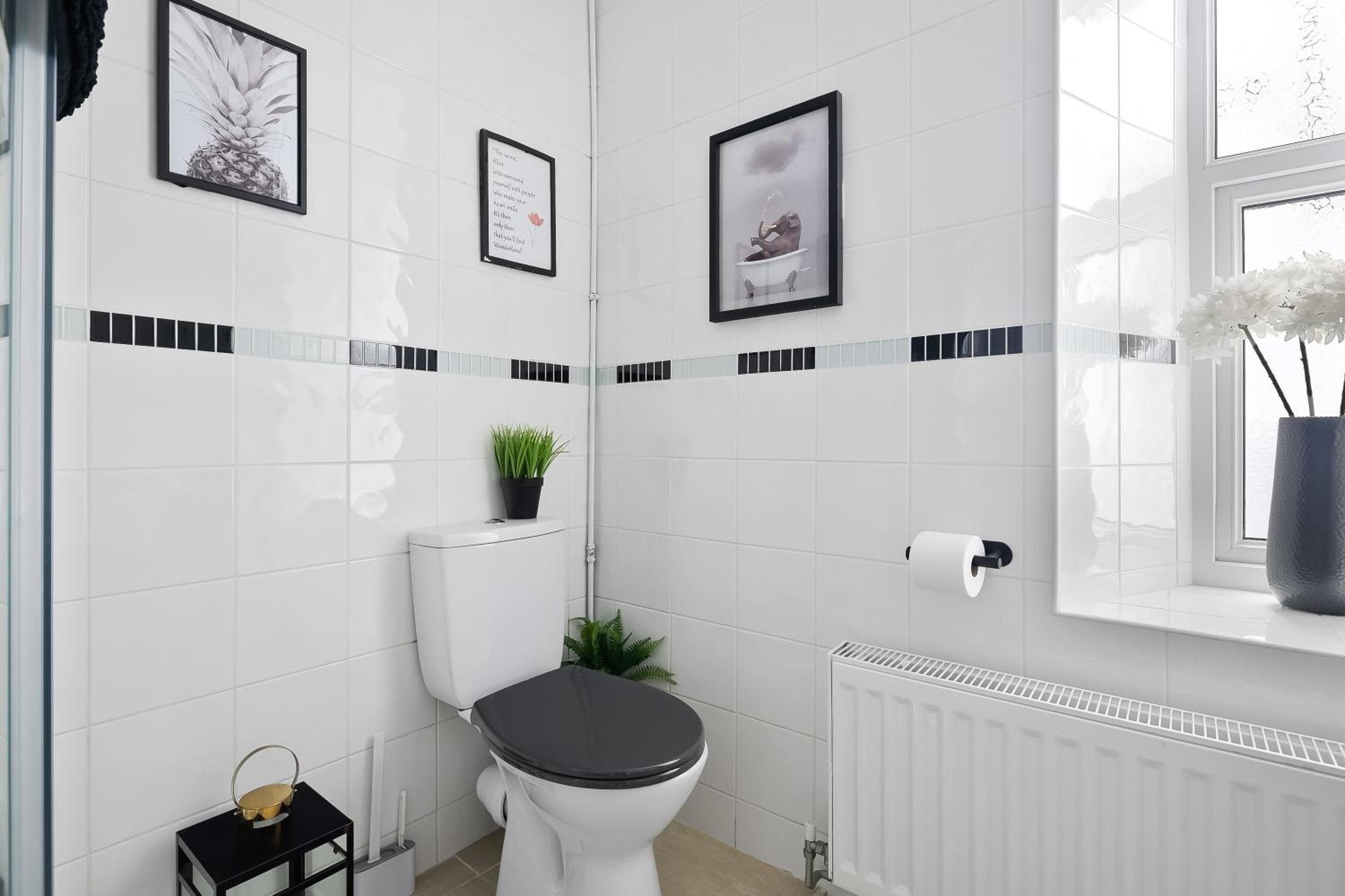 Two-Bedroom Apartment - Photo 8