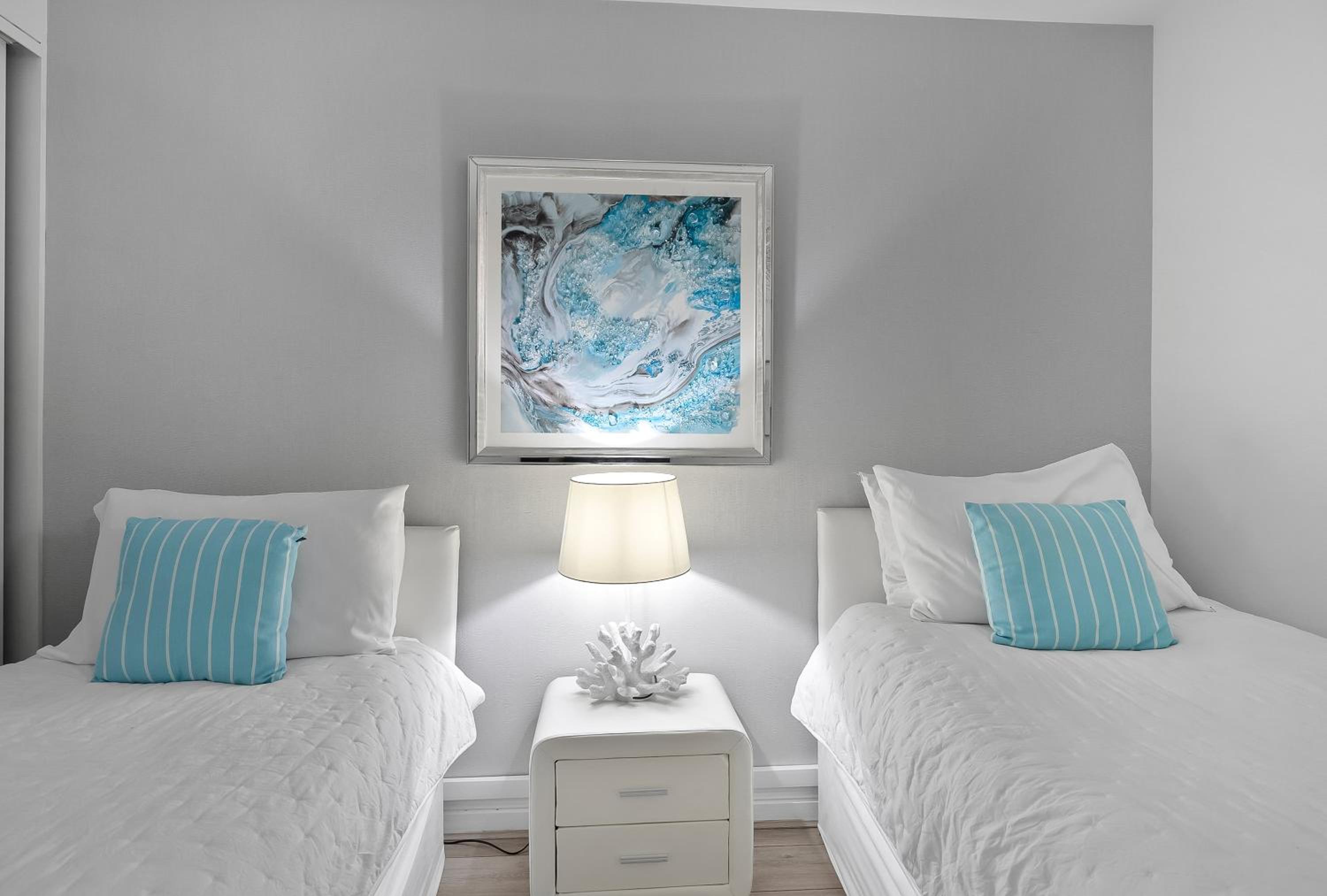 Two-Bedroom Apartment - Photo 9
