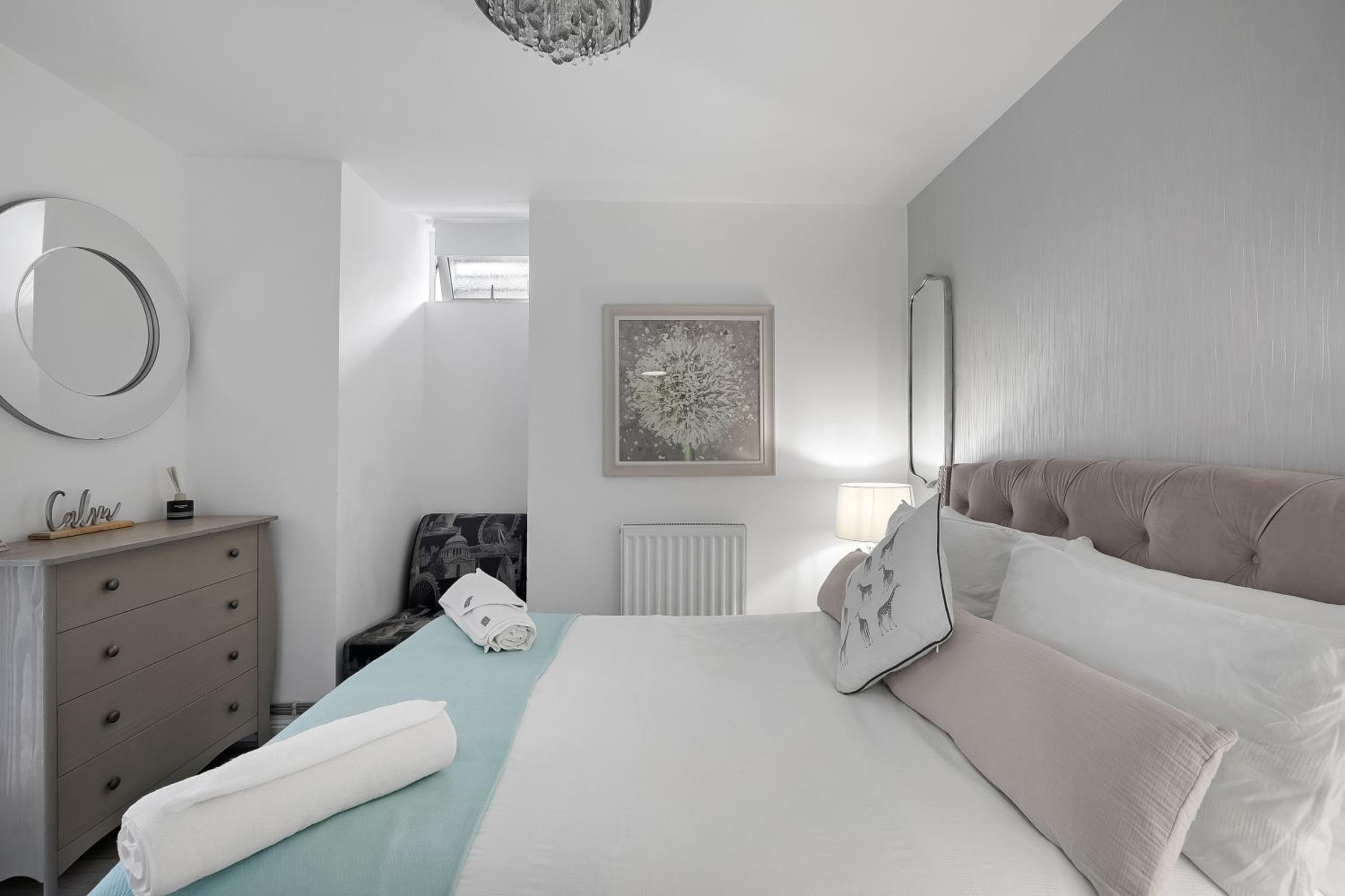 Two-Bedroom Apartment - Photo 13