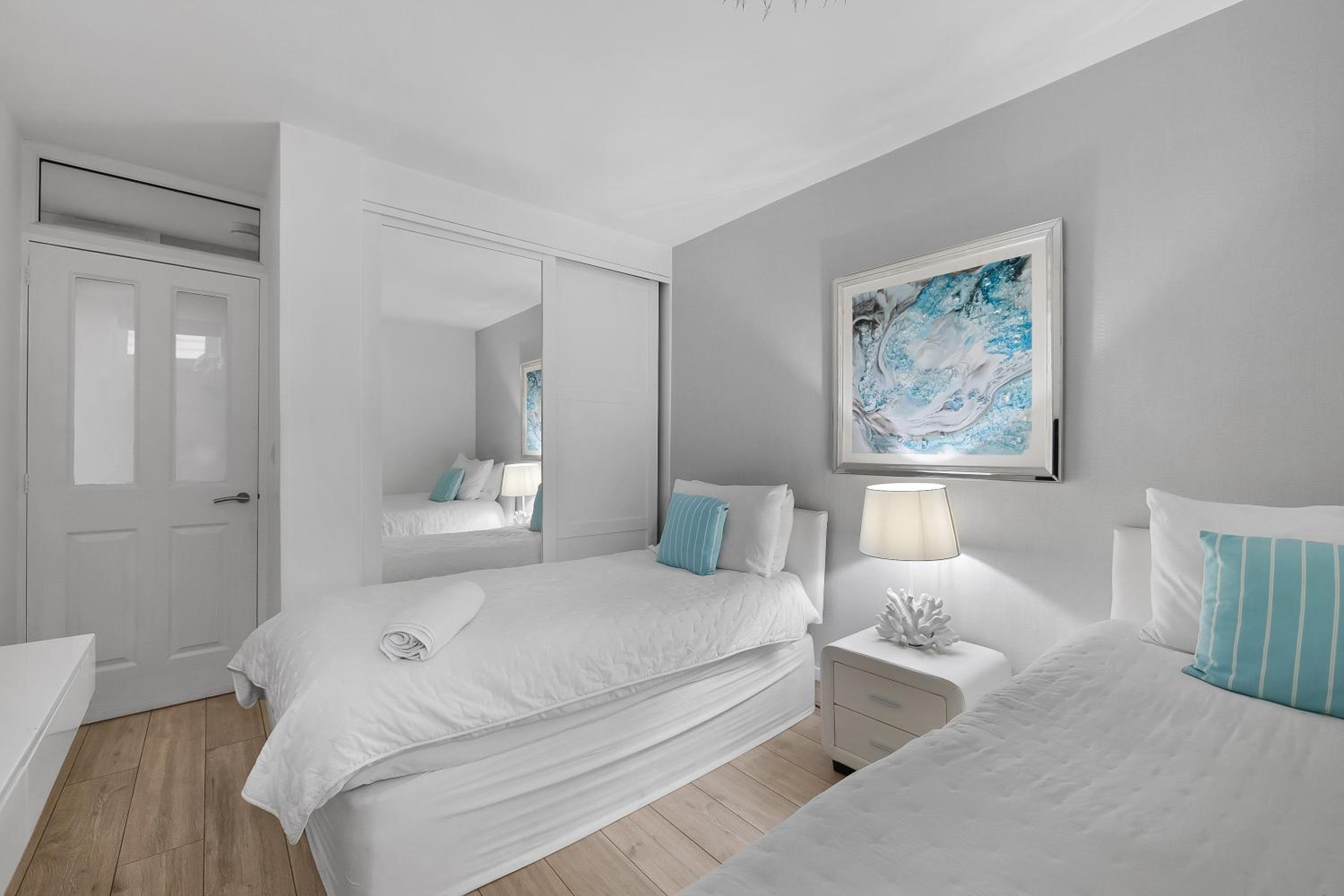 Two-Bedroom Apartment - Photo 16