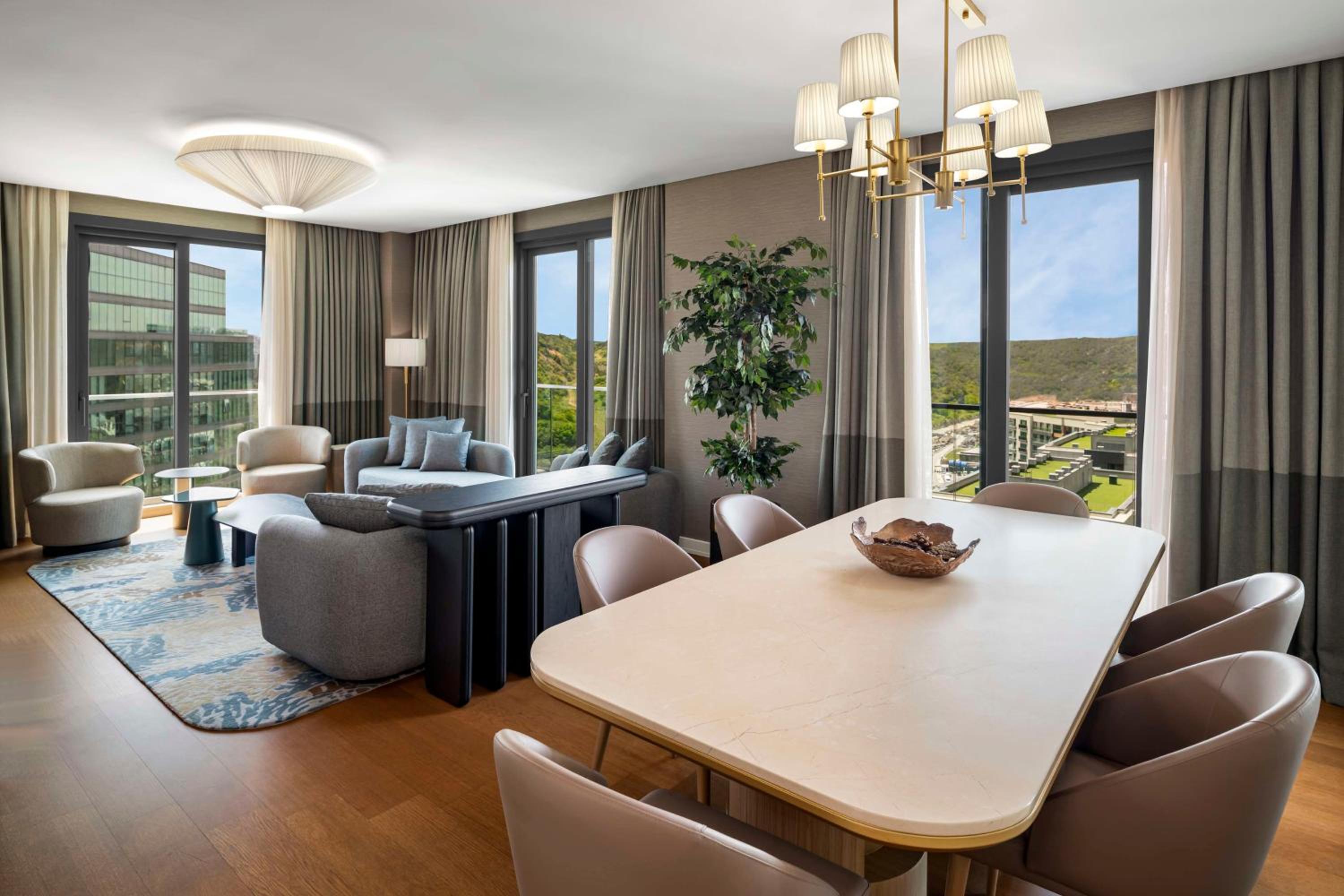 Penthouse photo 3