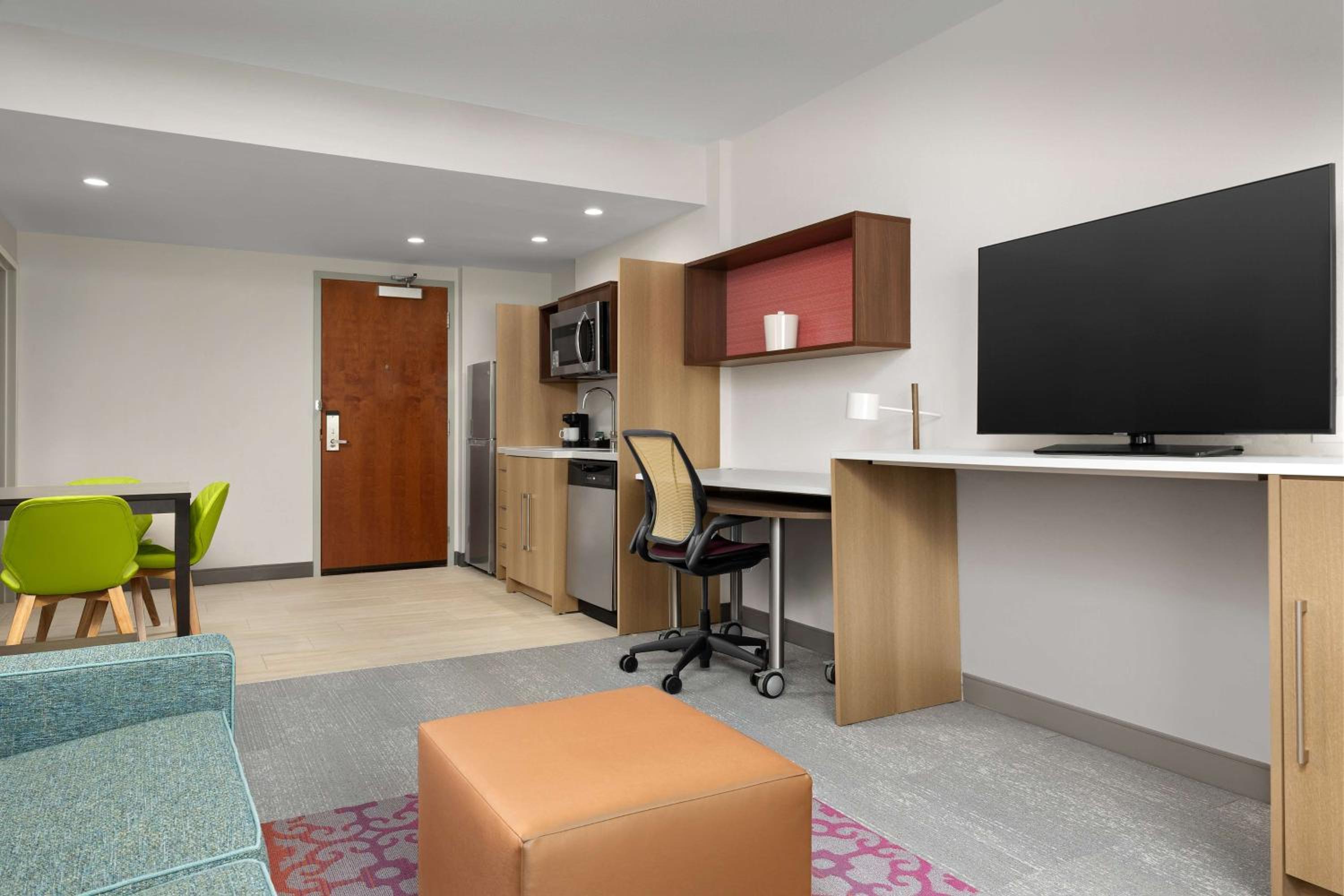 One-Bedroom King Suite - Photo 1