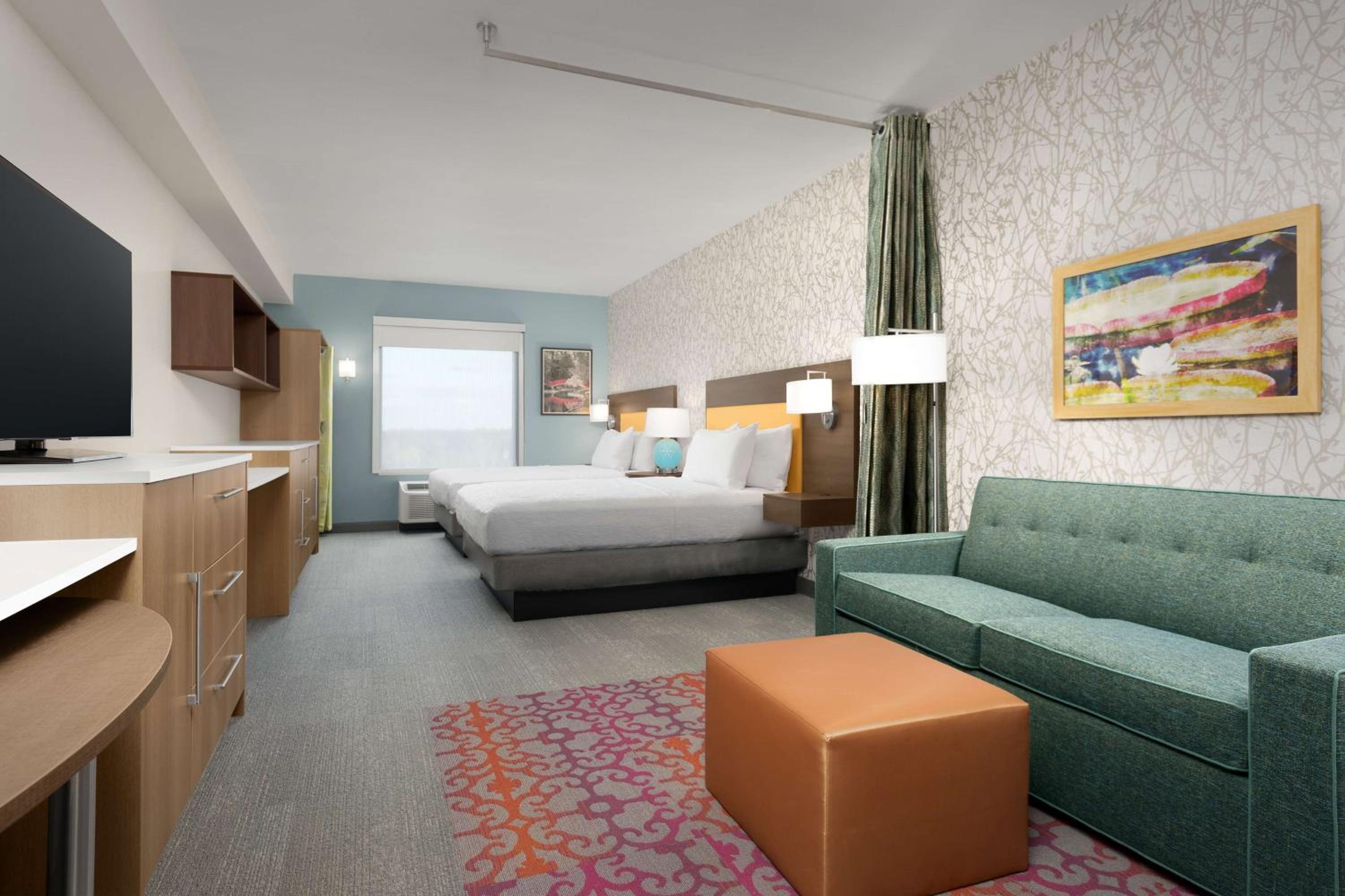 Studio Suite with Two Queen Beds - Photo 2