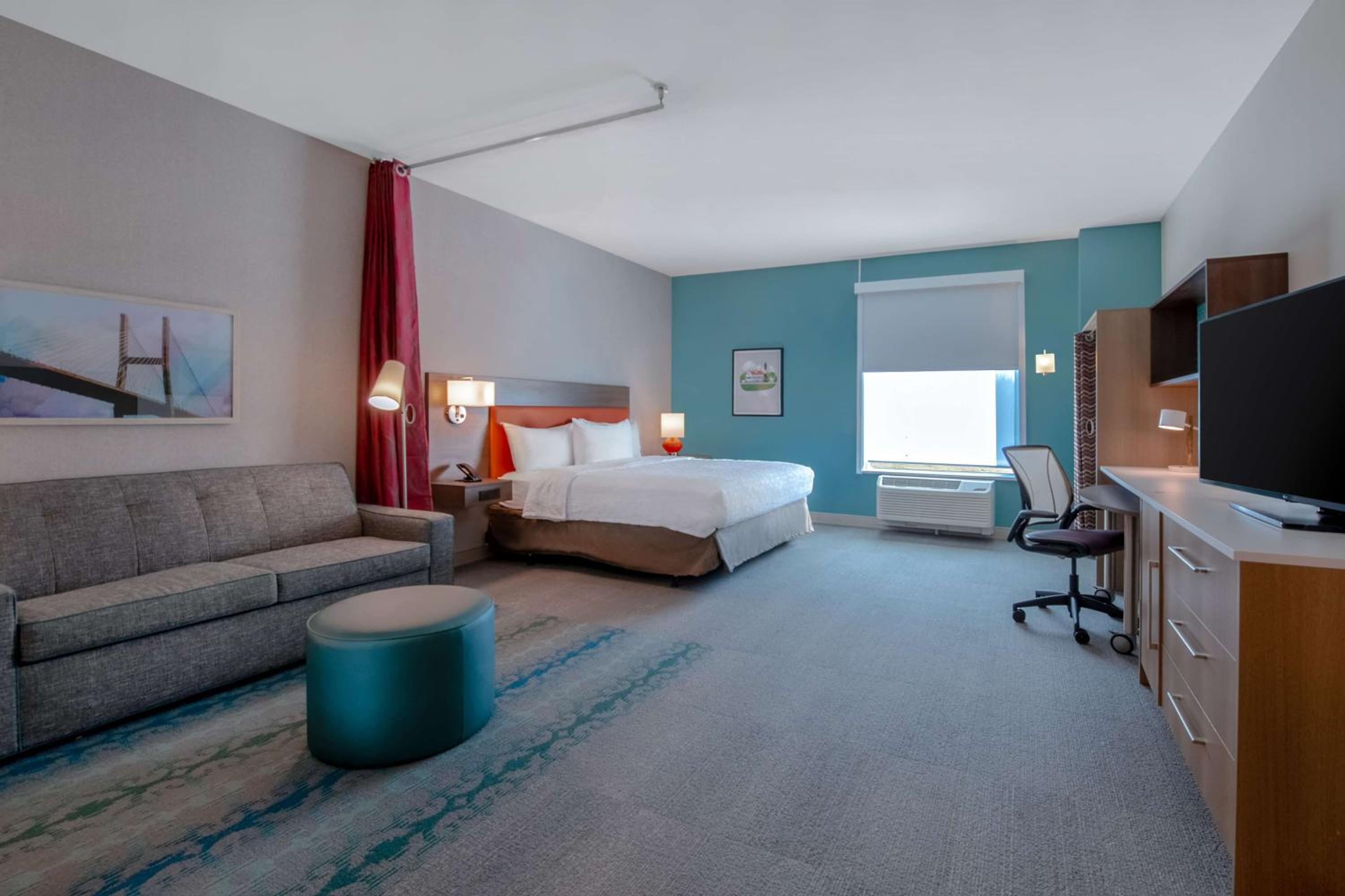 King Studio Suite with Accessible Tub - Mobility Access - Photo 1