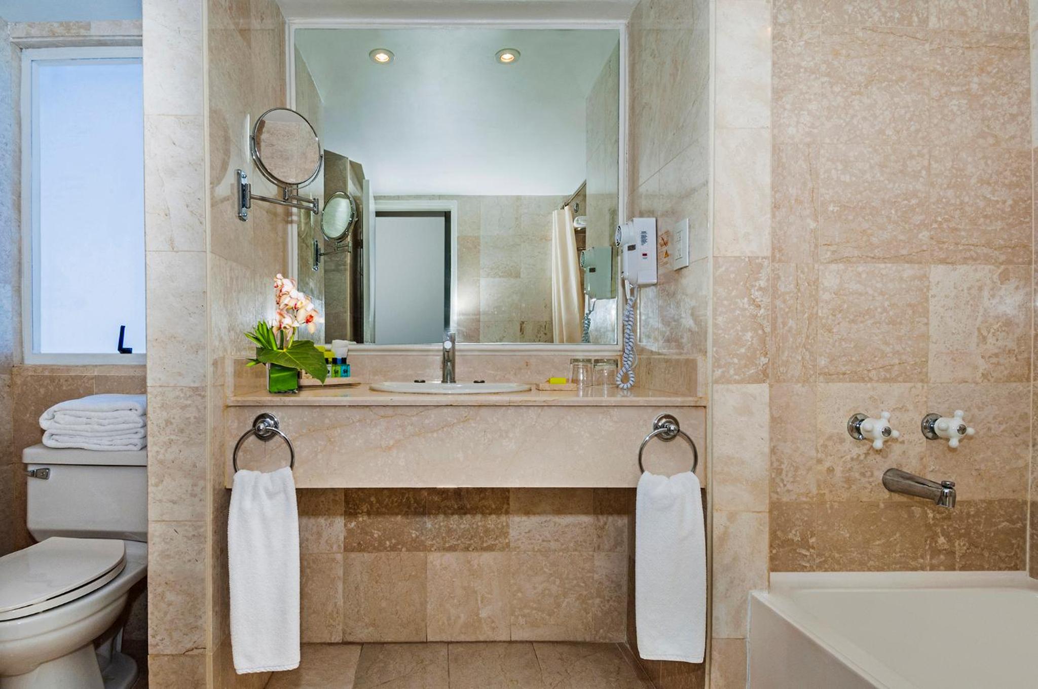 Junior Suite with Sea View - Photo 5