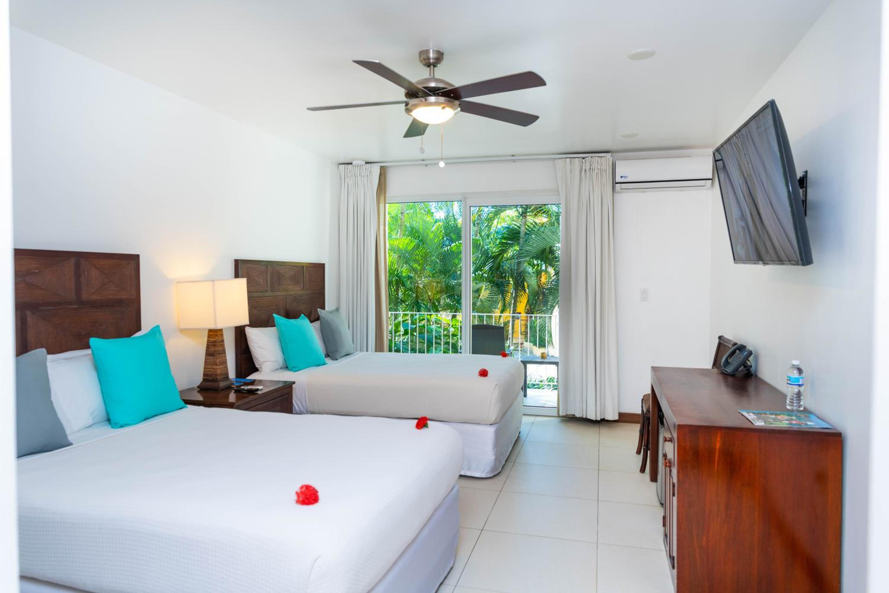 Queen Oceanic Room photo 1