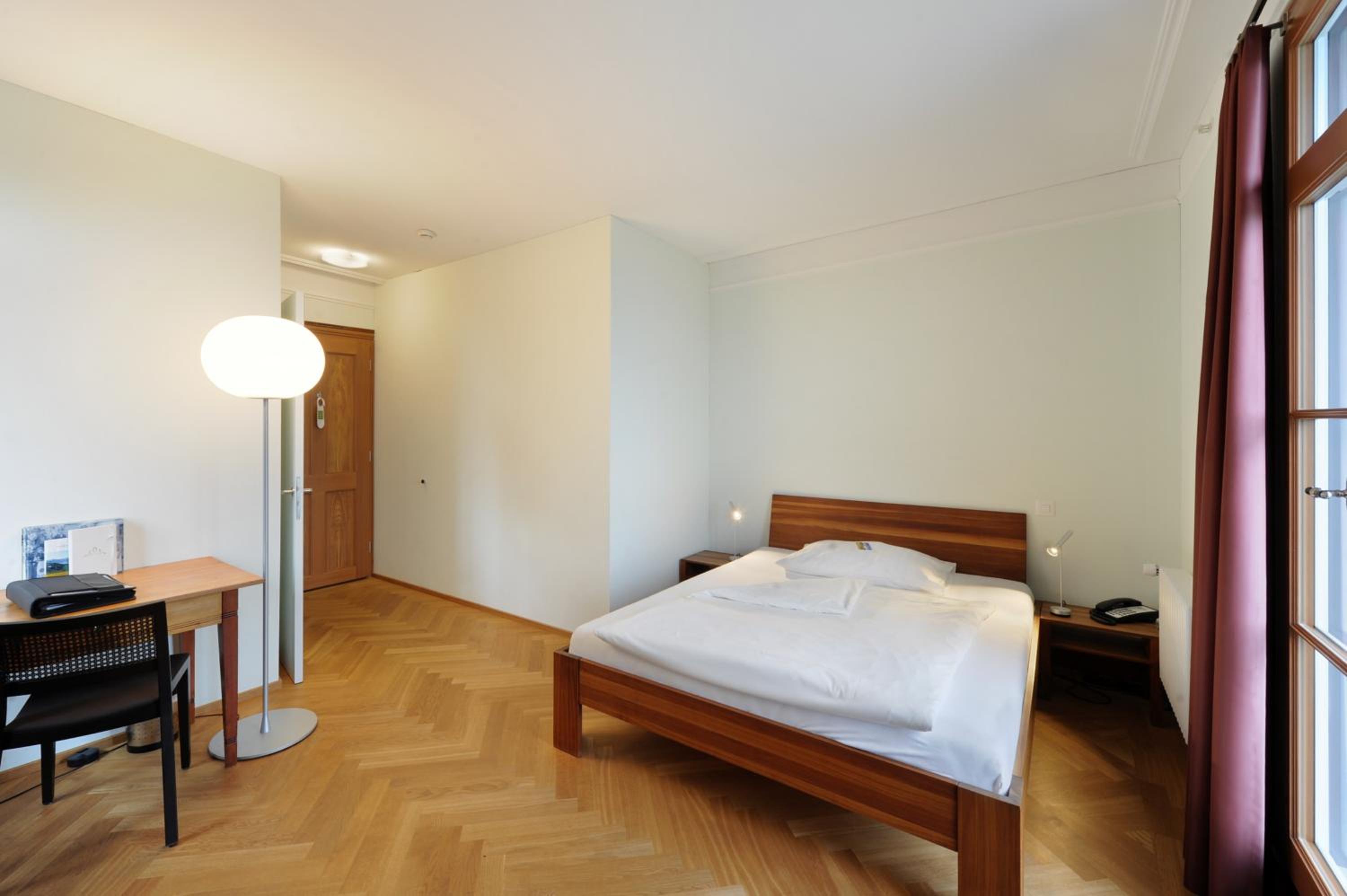 Single Room Grandlit