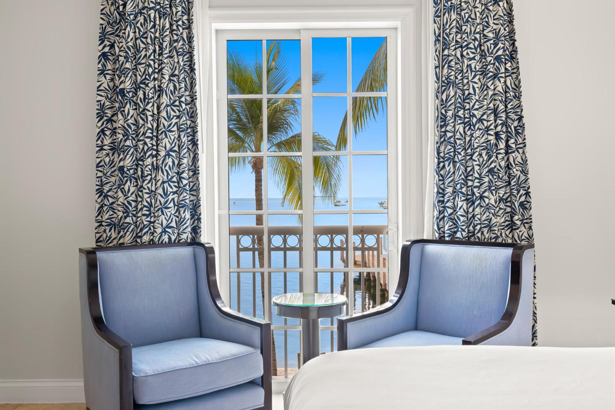Ocean Front 1BR Suite with Direct Beach Access - Photo 9