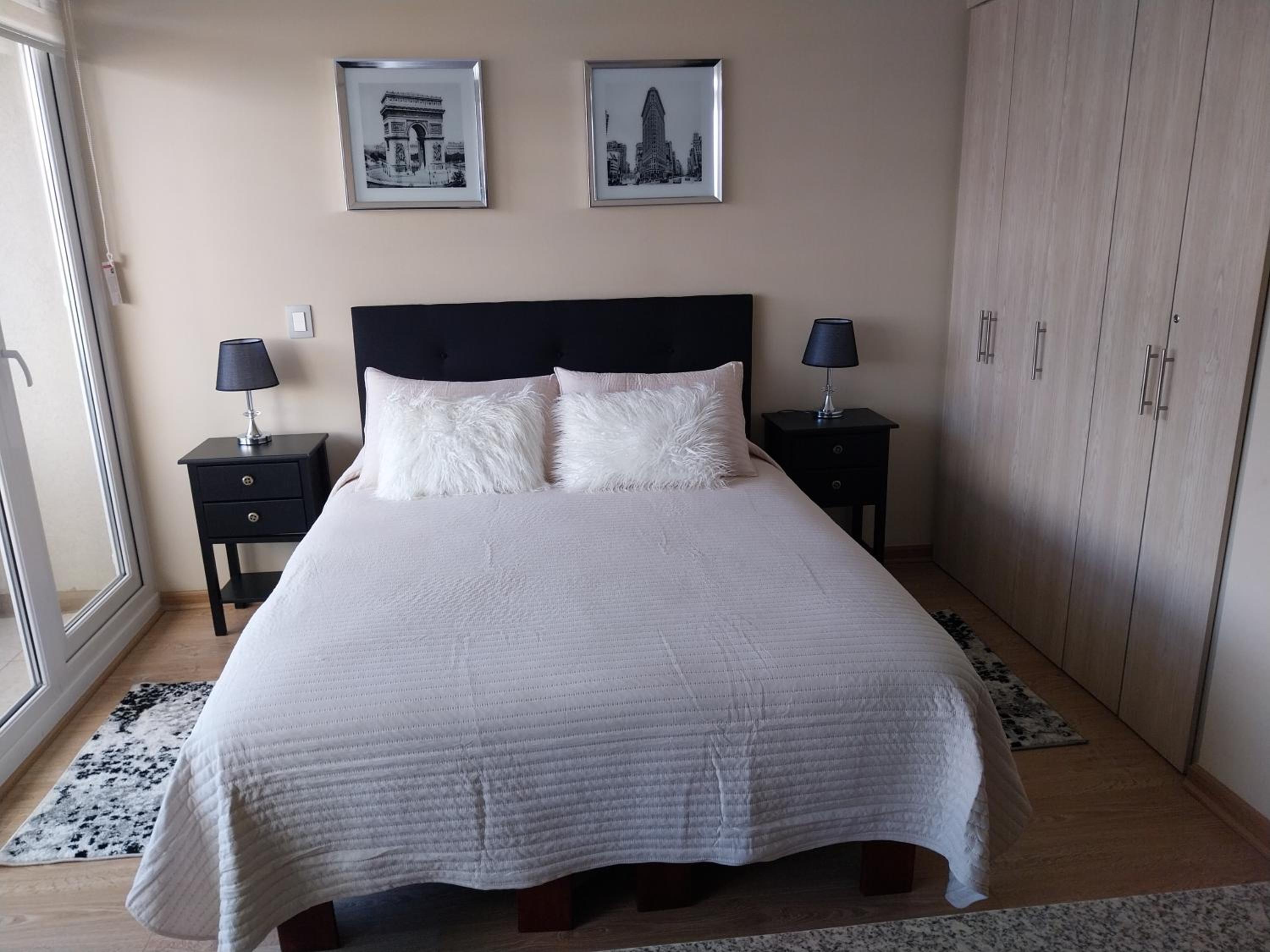 One-Bedroom Apartment photo 2